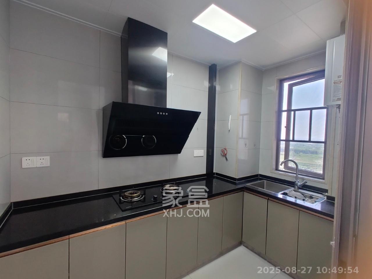 湾田望江府  3室2厅2卫    2200.0元/月室内图