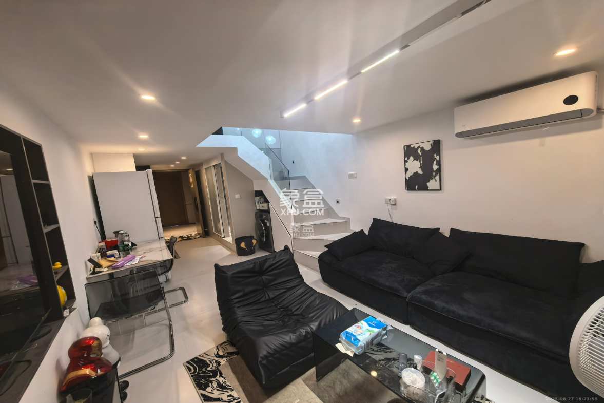 时代MOMA云PARK  1室1厅1卫    3200.0元/月 时代MOMA云PARK  1室1厅1卫    3200.0元/月室内图