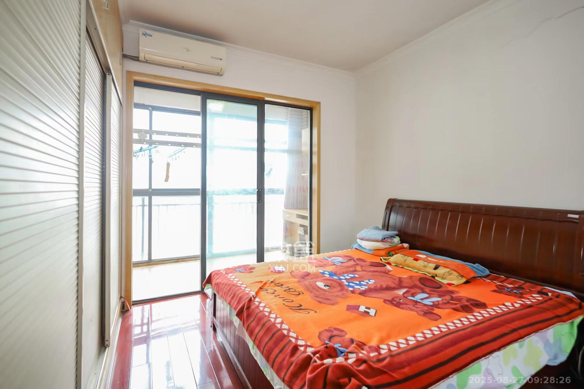 莱茵城 3室2厅1卫 2200.0元/月 莱茵城 3室2厅1卫 2200.0元/月室内图