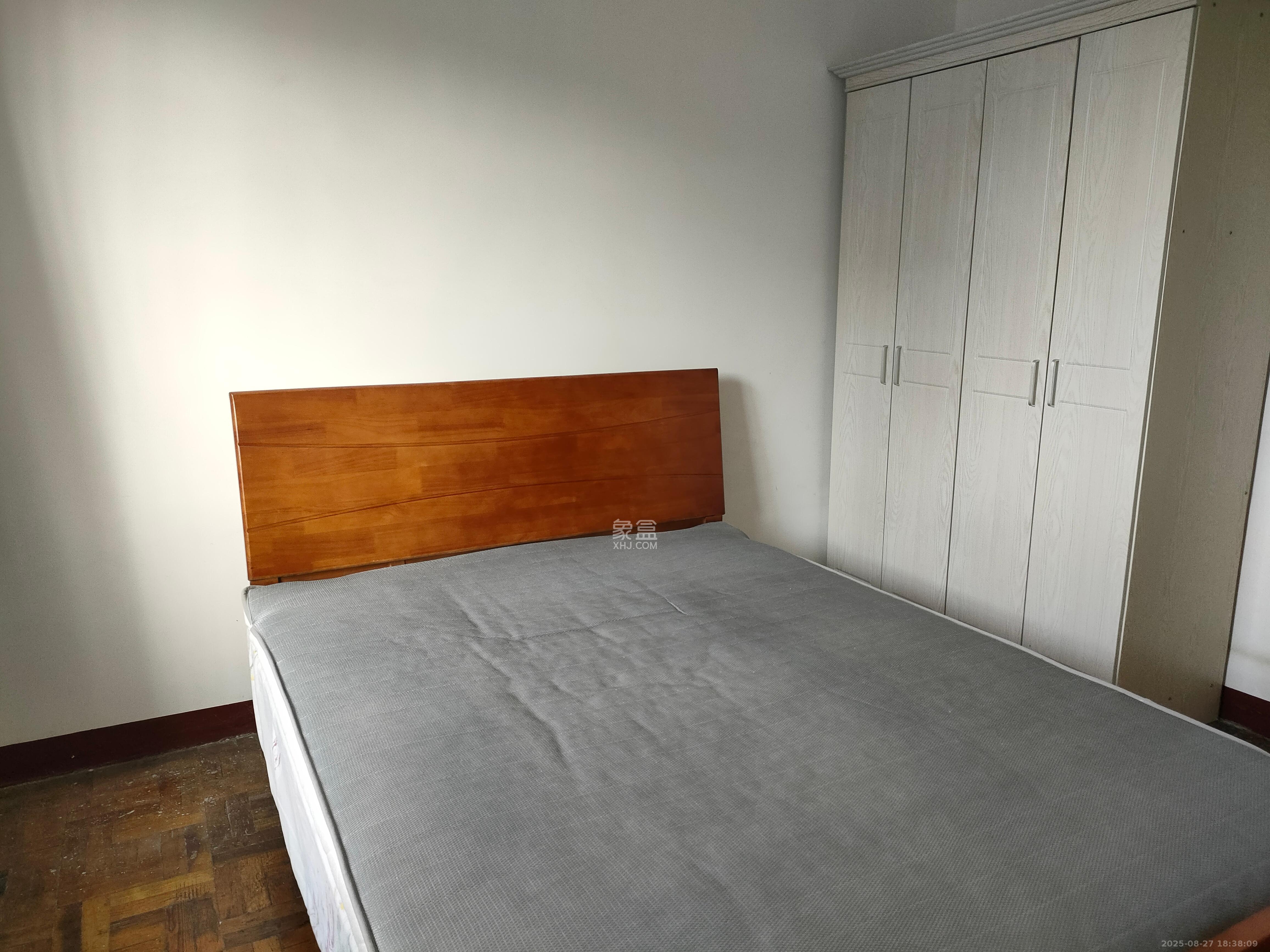 赤岗小区(一二三片) 3室2厅1卫 1500.0元/月 赤岗小区(一二三片) 3室2厅1卫 1500.0元/月室内图