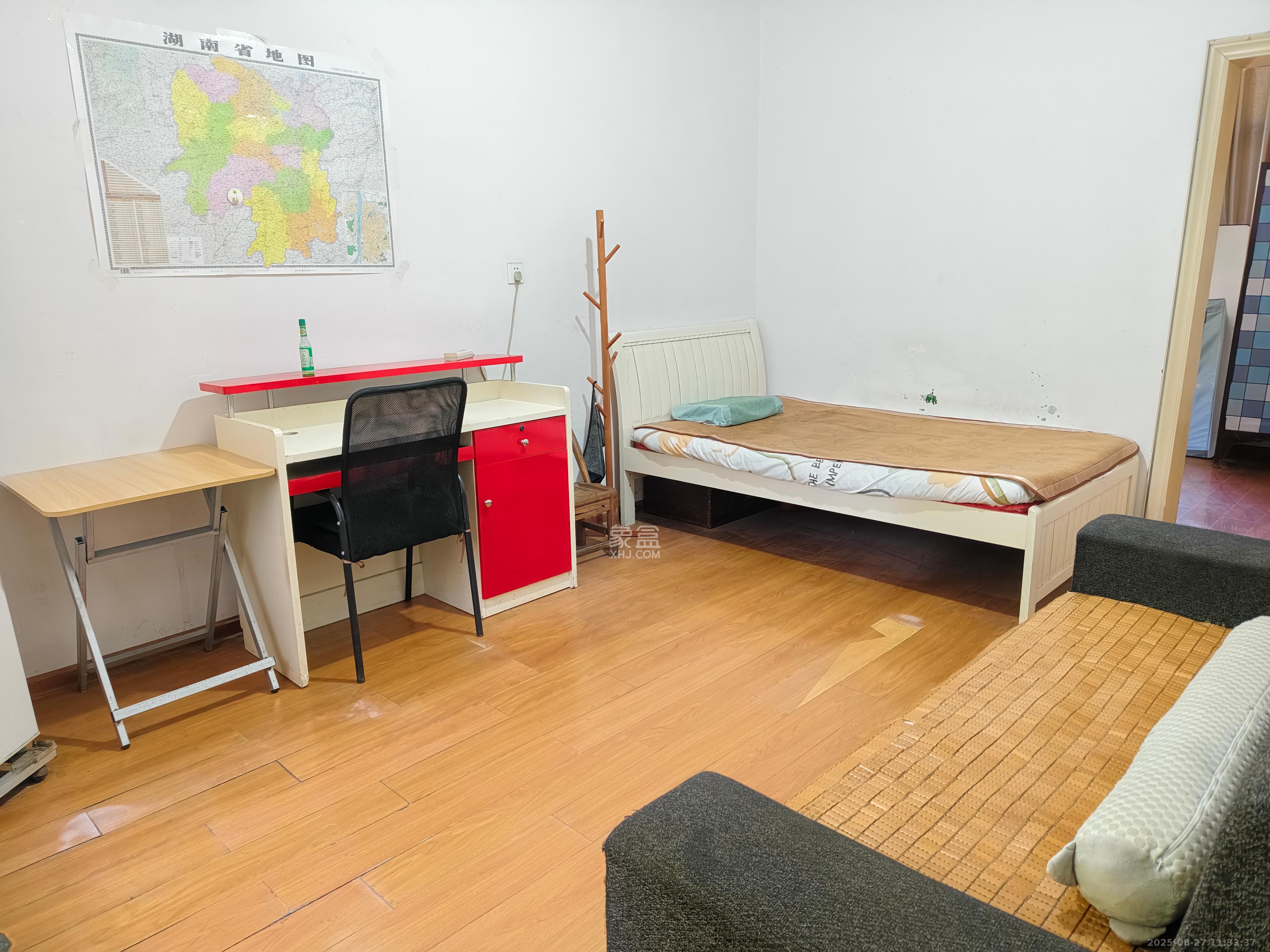 砂子塘社区  1室1厅1卫    1000.0元/月室内图