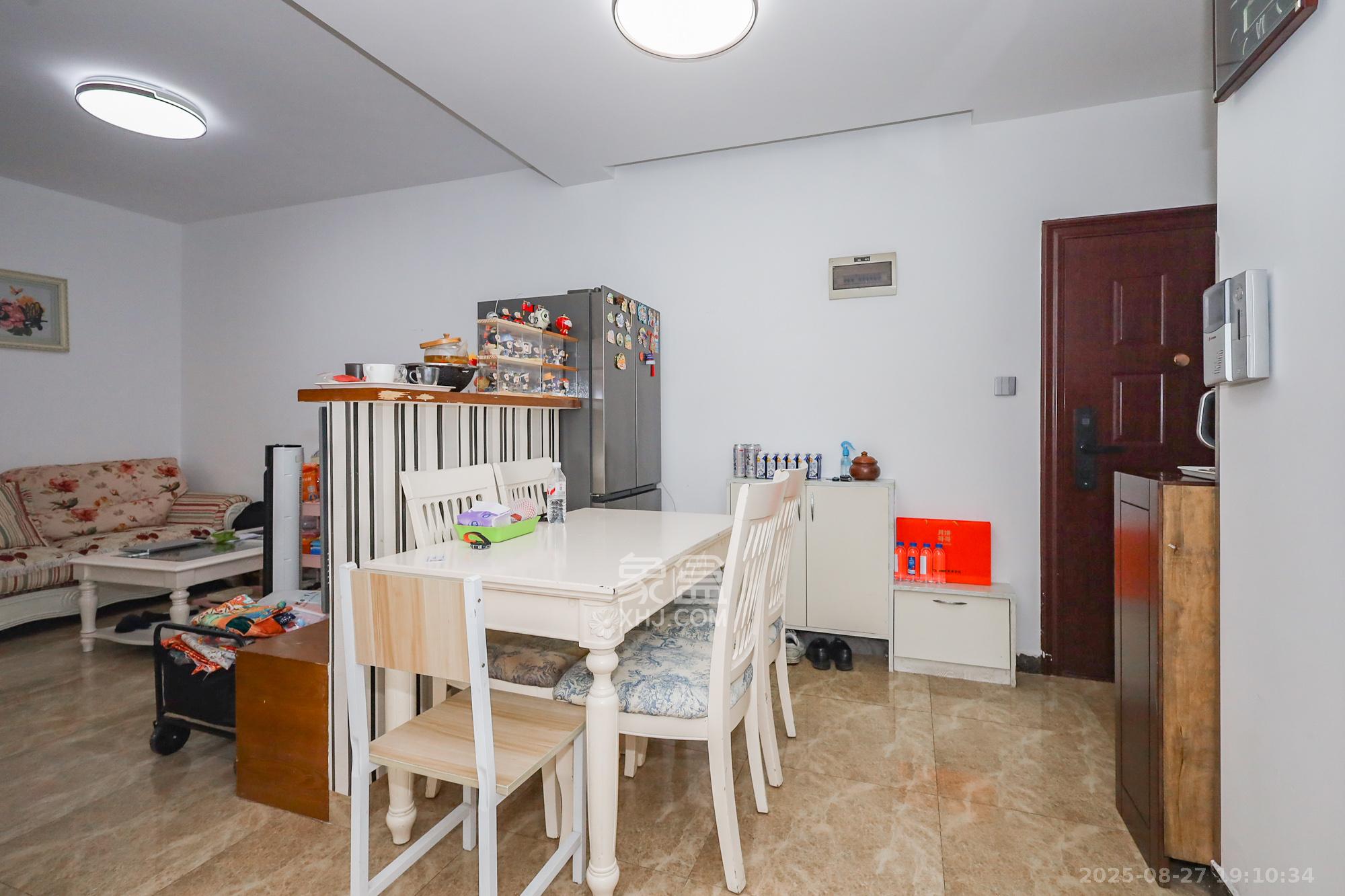 旭辉藏郡（藏郡、旭湘华府)  3室2厅2卫    218.0万其他