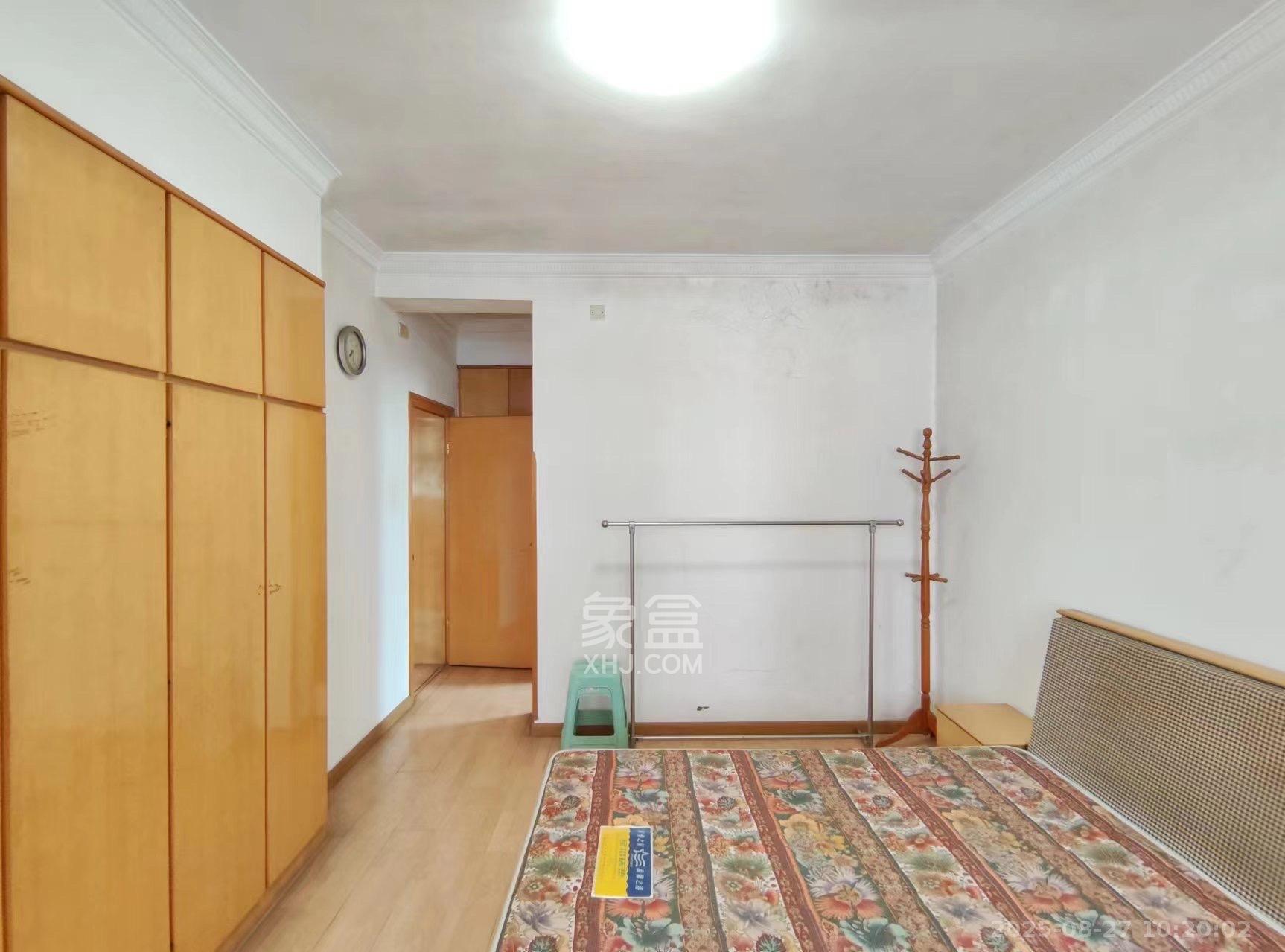 市建委宿舍  3室2厅2卫    2400.0元/月 市建委宿舍  3室2厅2卫    2400.0元/月室内图