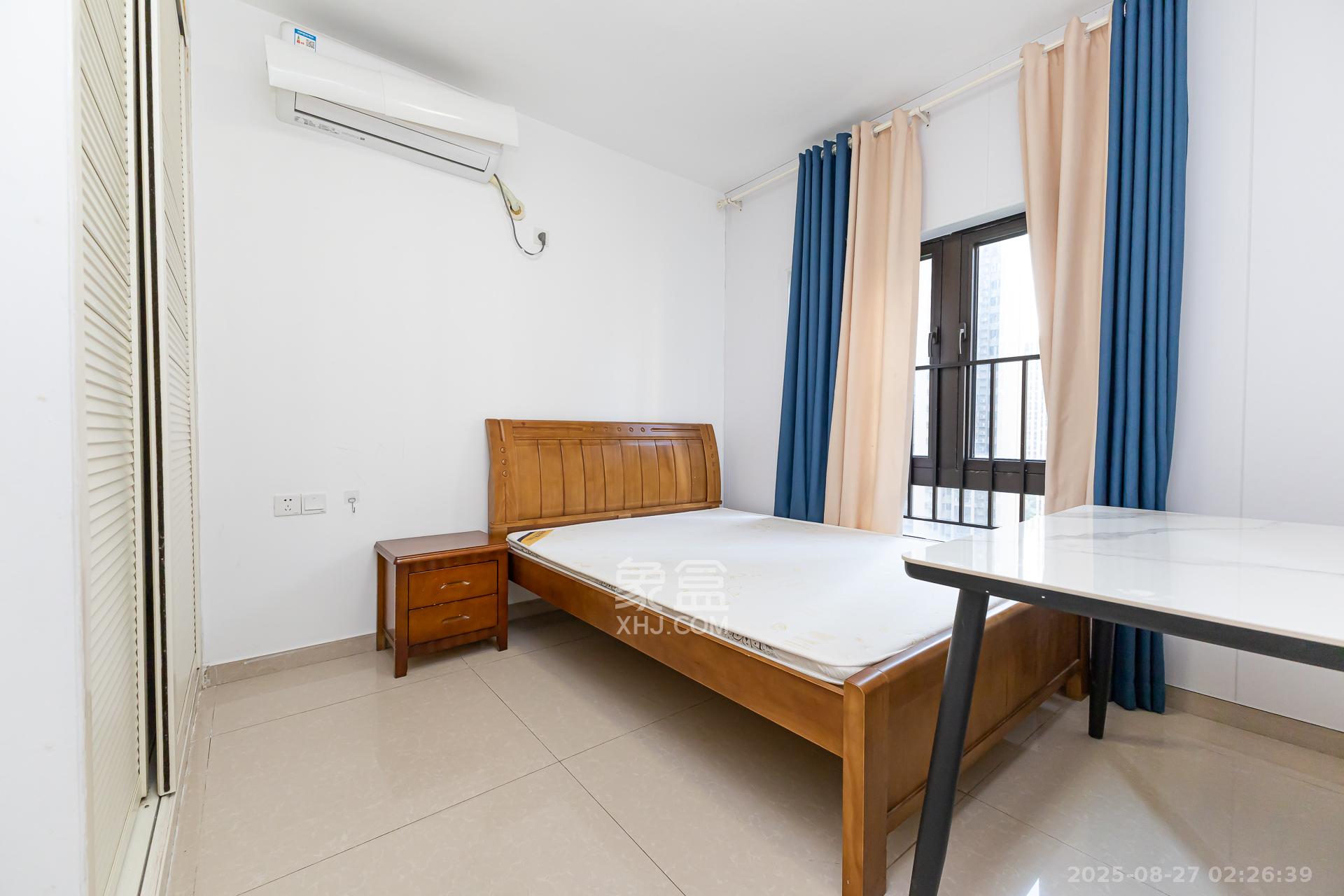 时代倾城三期  3室2厅1卫    92.8万 时代倾城三期  3室2厅1卫    92.8万卧室