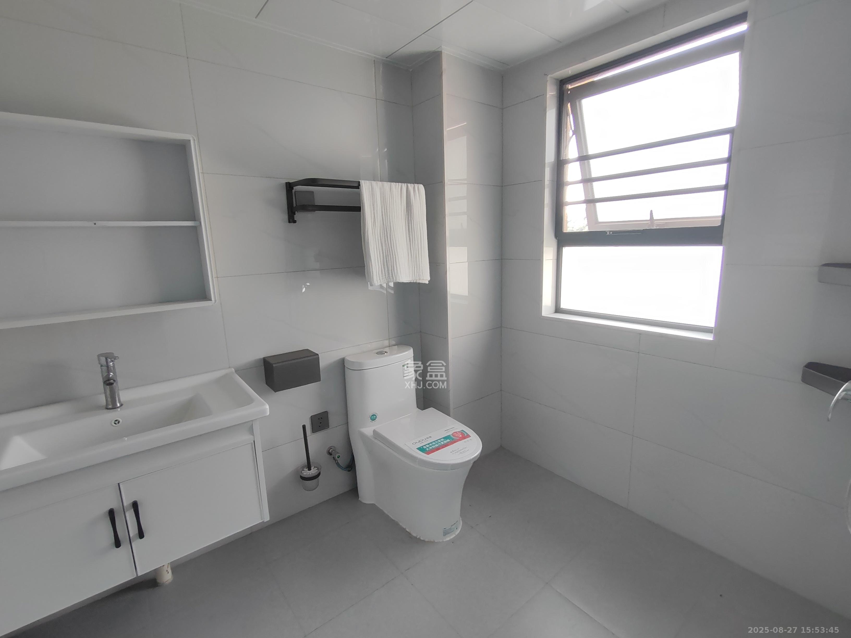 学士翰林苑 2室2厅1卫 1900.0元/月 学士翰林苑 2室2厅1卫 1900.0元/月室内图