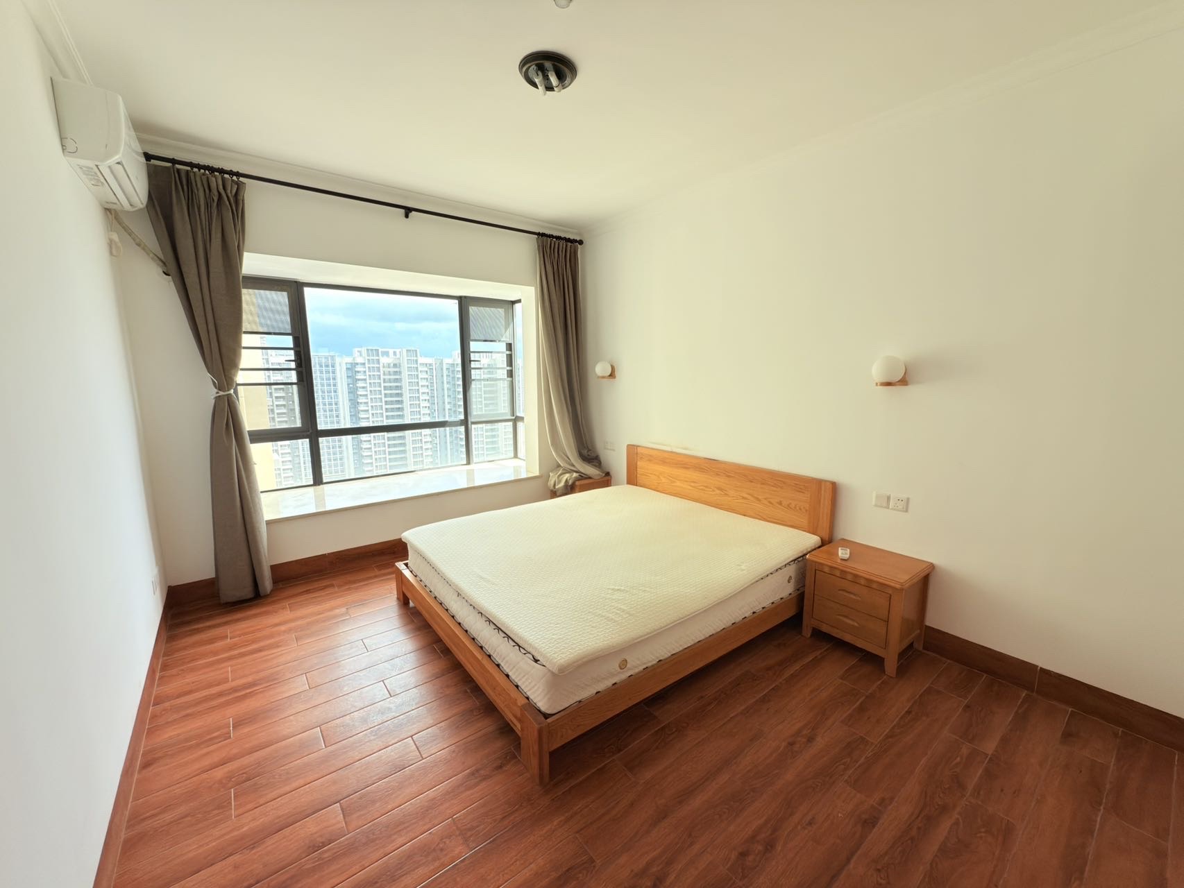 消防总队琼山住宅小区 3室2厅2卫 2800.0元/月 消防总队琼山住宅小区 3室2厅2卫 2800.0元/月室内图