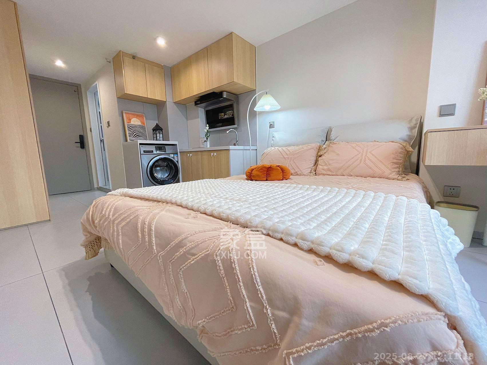 佳兆业云顶都汇 1室1厅1卫 1300.0元/月 佳兆业云顶都汇 1室1厅1卫 1300.0元/月室内图