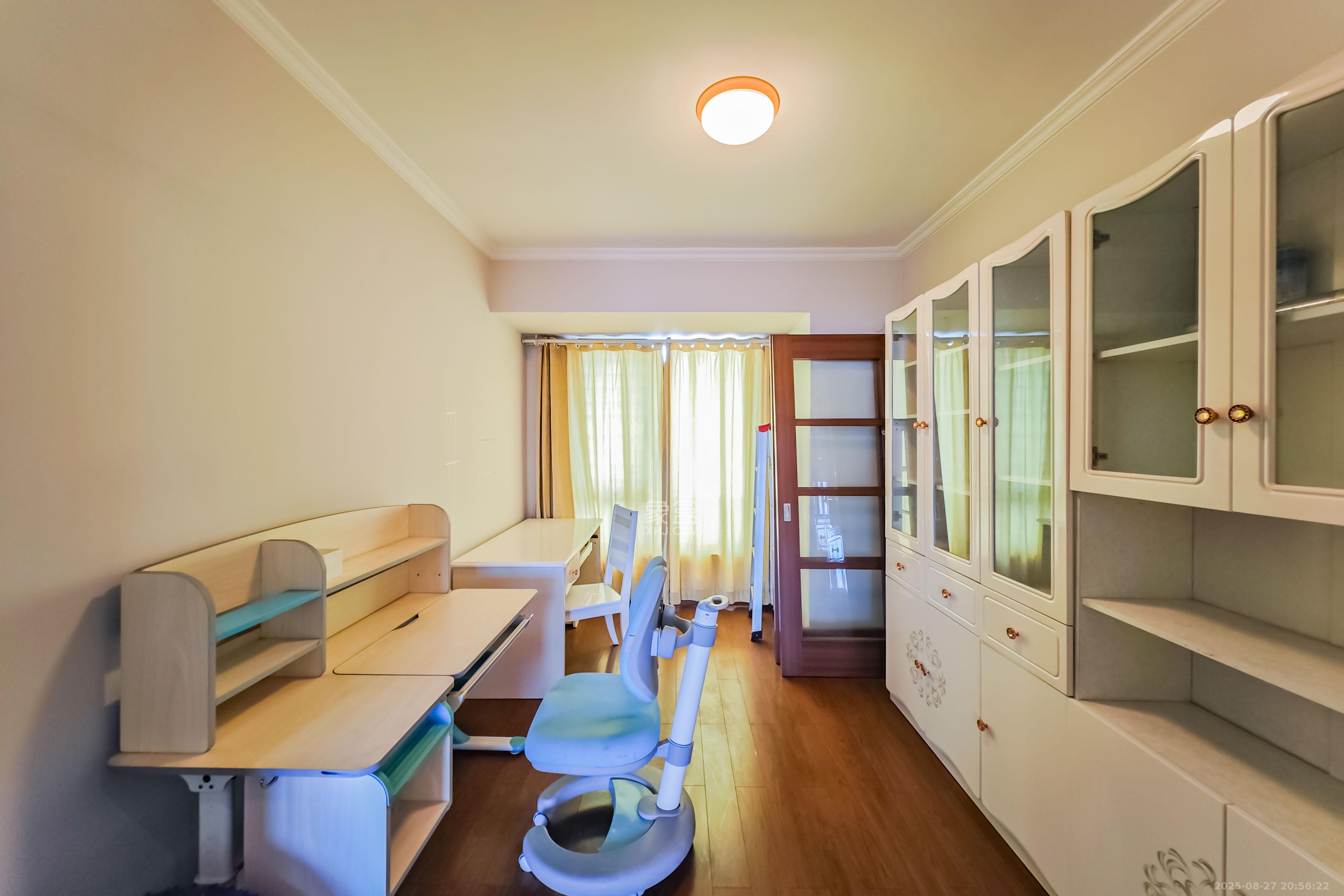 万科金域华府三四期  4室2厅2卫    113.0万 万科金域华府三四期  4室2厅2卫    113.0万其他