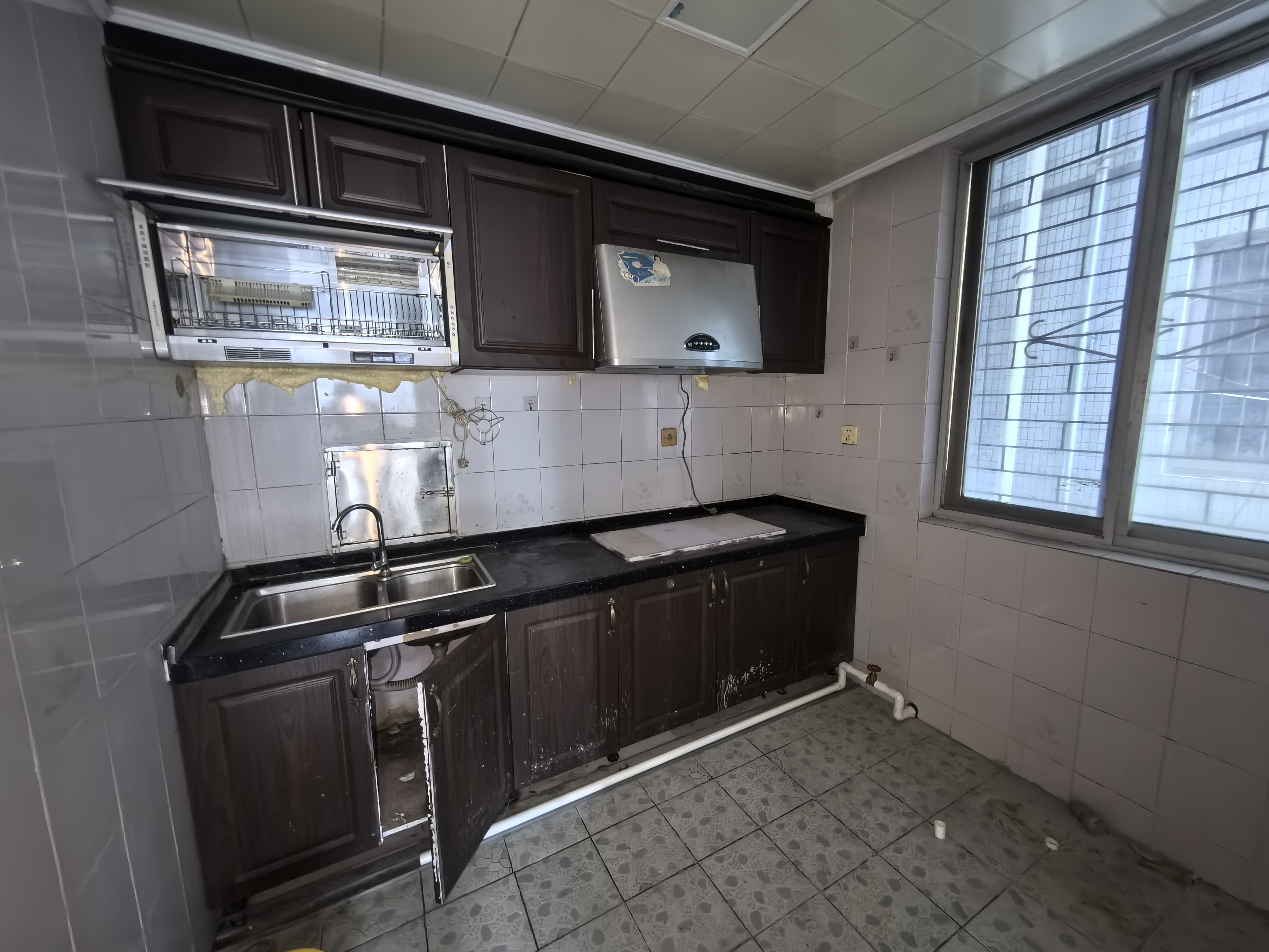 百金城小区  1室2厅1卫    1800.0元/月室内图