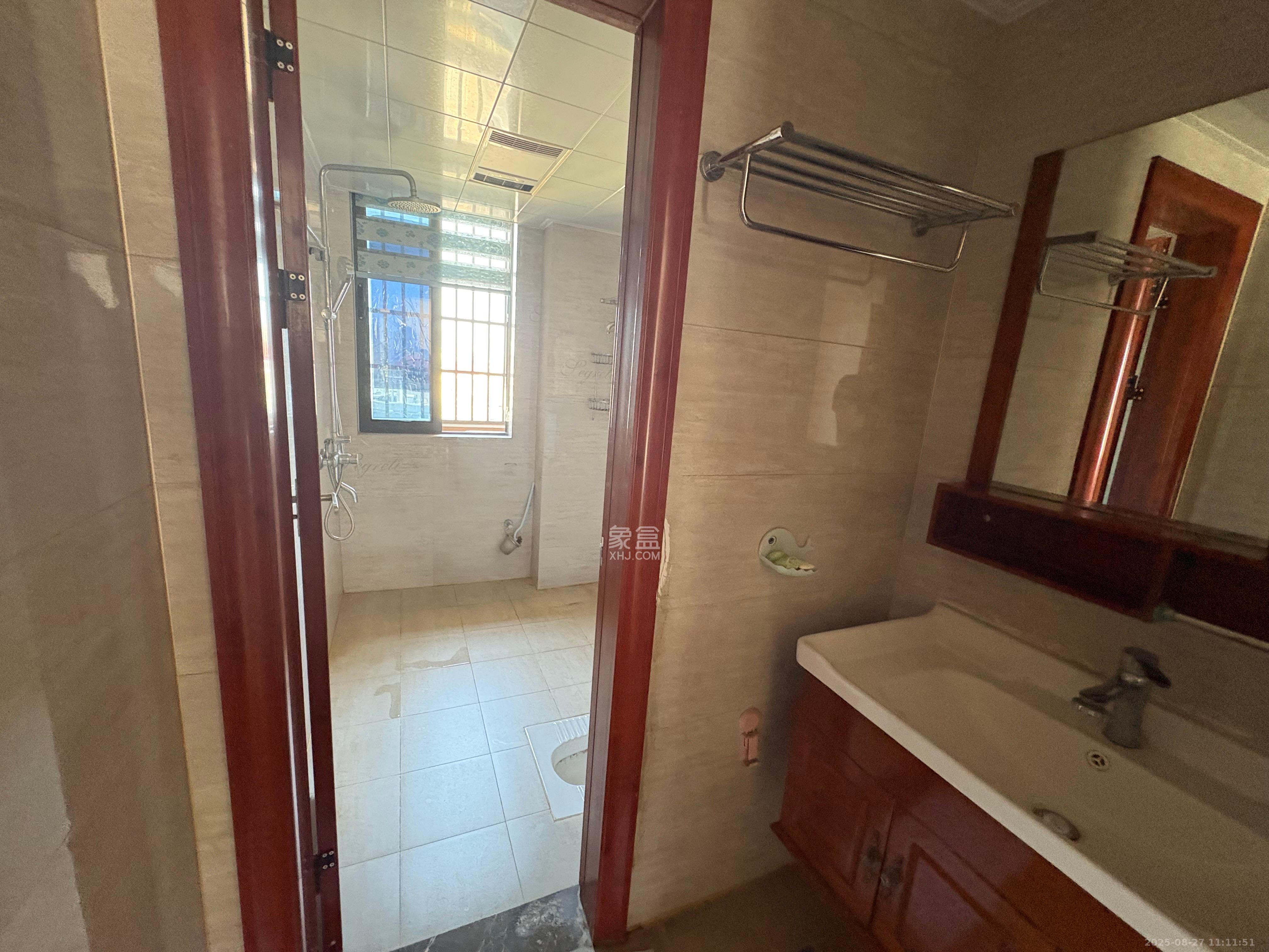 通用时代国际社区  2室2厅1卫    2800.0元/月室内图