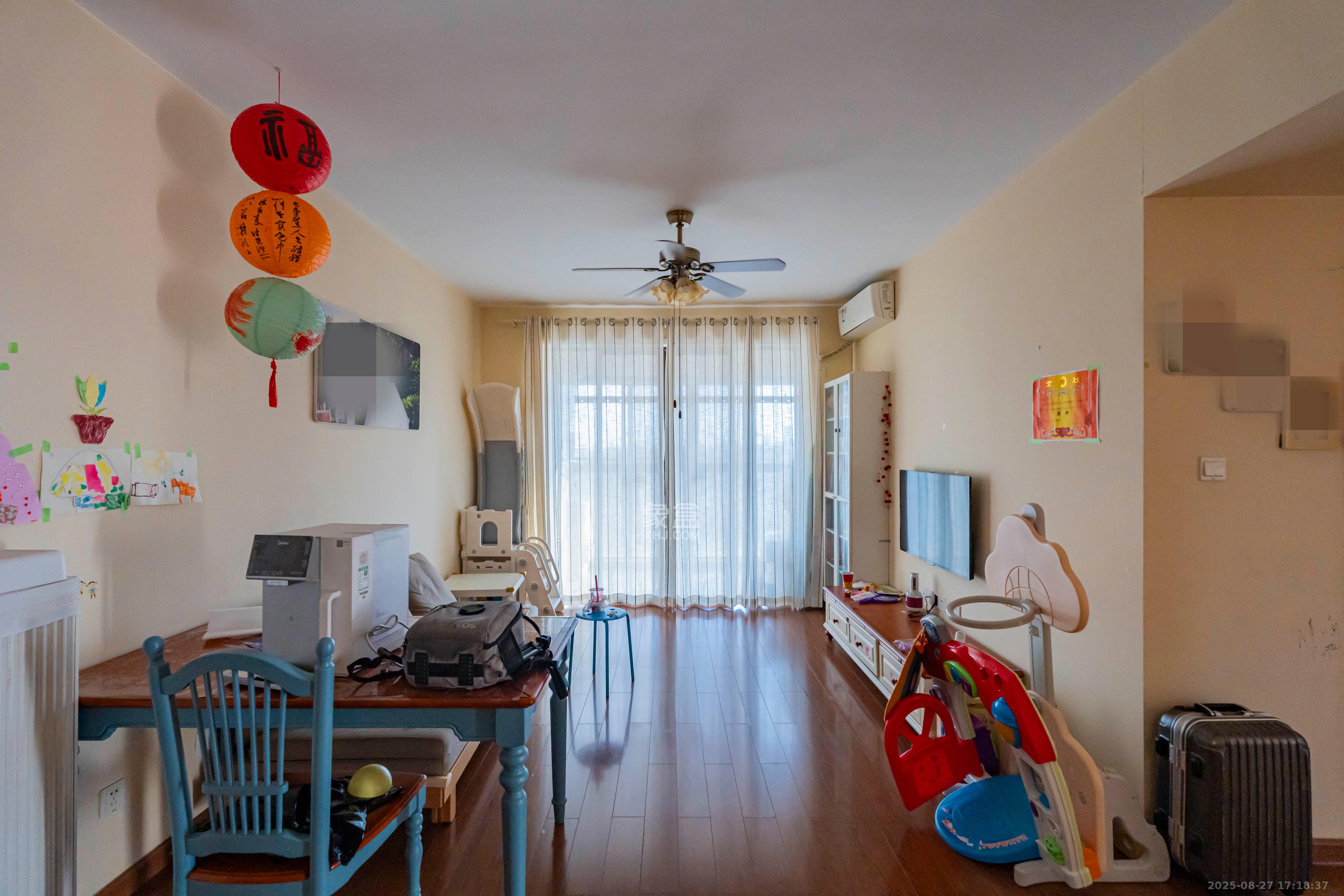 海洋半岛(月珑湾) 3室2厅1卫 2800.0元/月 海洋半岛(月珑湾) 3室2厅1卫 2800.0元/月室内图