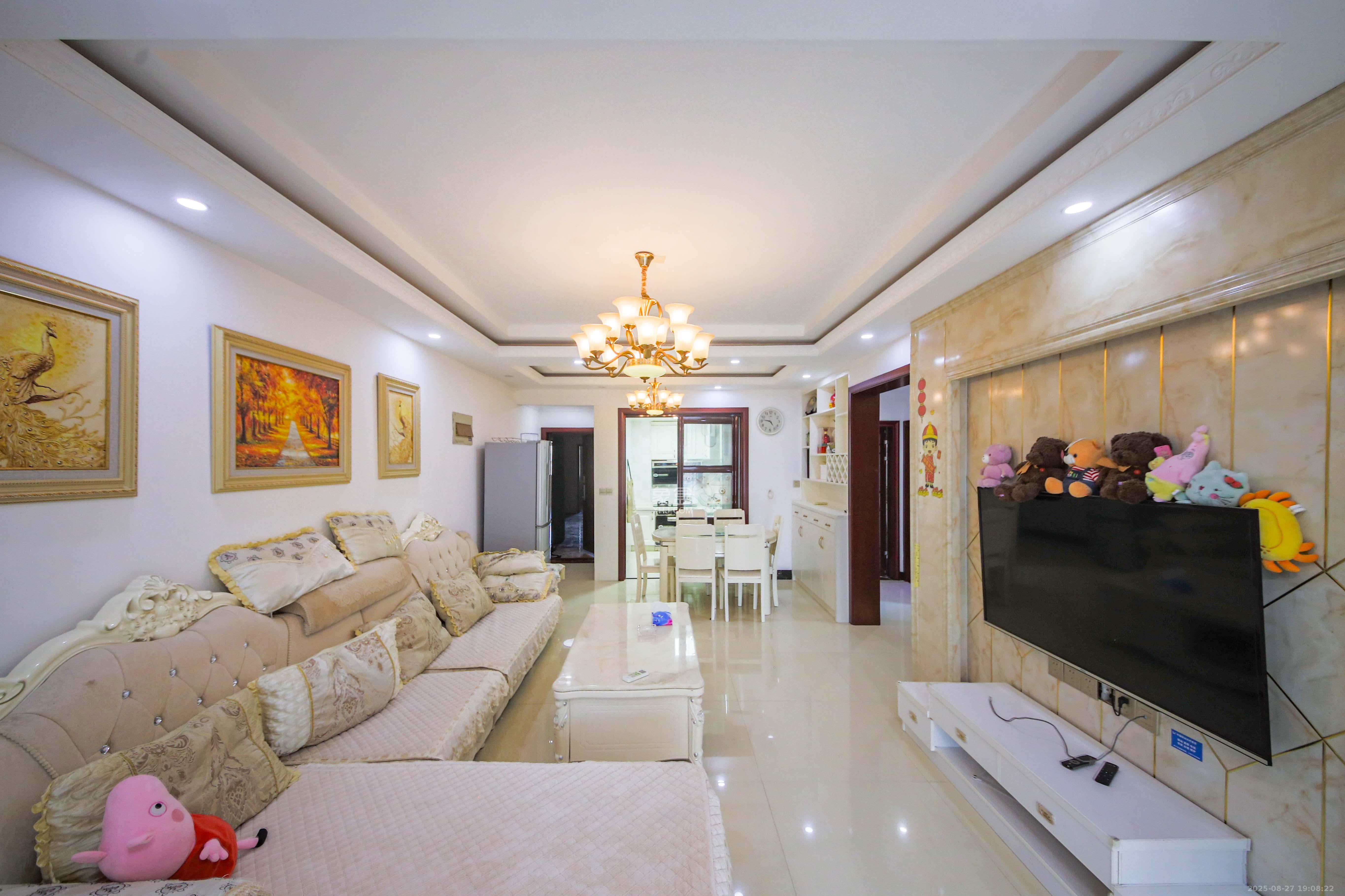 才子嘉都 3室1厅1卫 85.8万 才子嘉都 3室1厅1卫 85.8万客厅