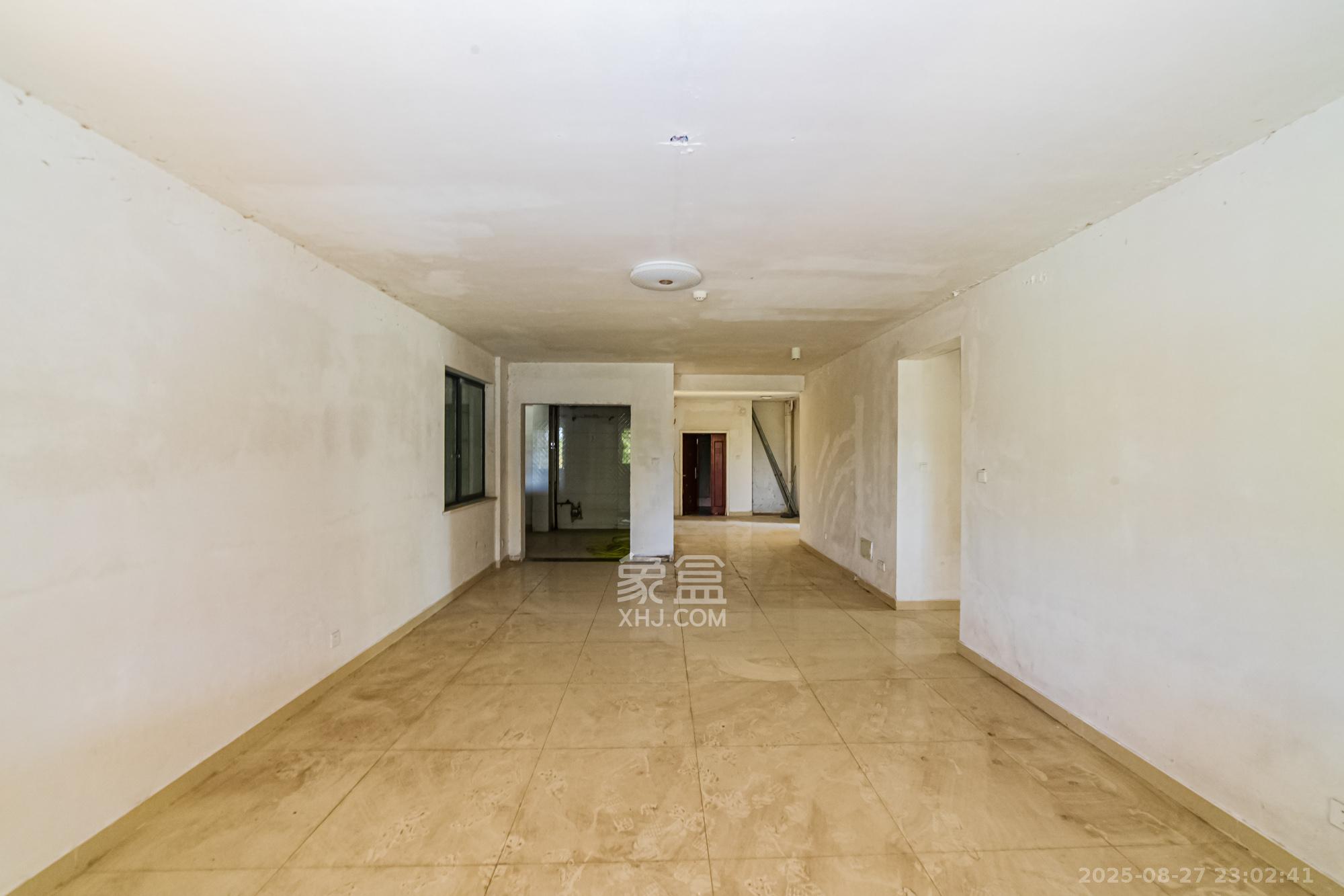 湘江世纪城湘江豪庭 1室2厅2卫 205.0万 湘江世纪城湘江豪庭 1室2厅2卫 205.0万客厅