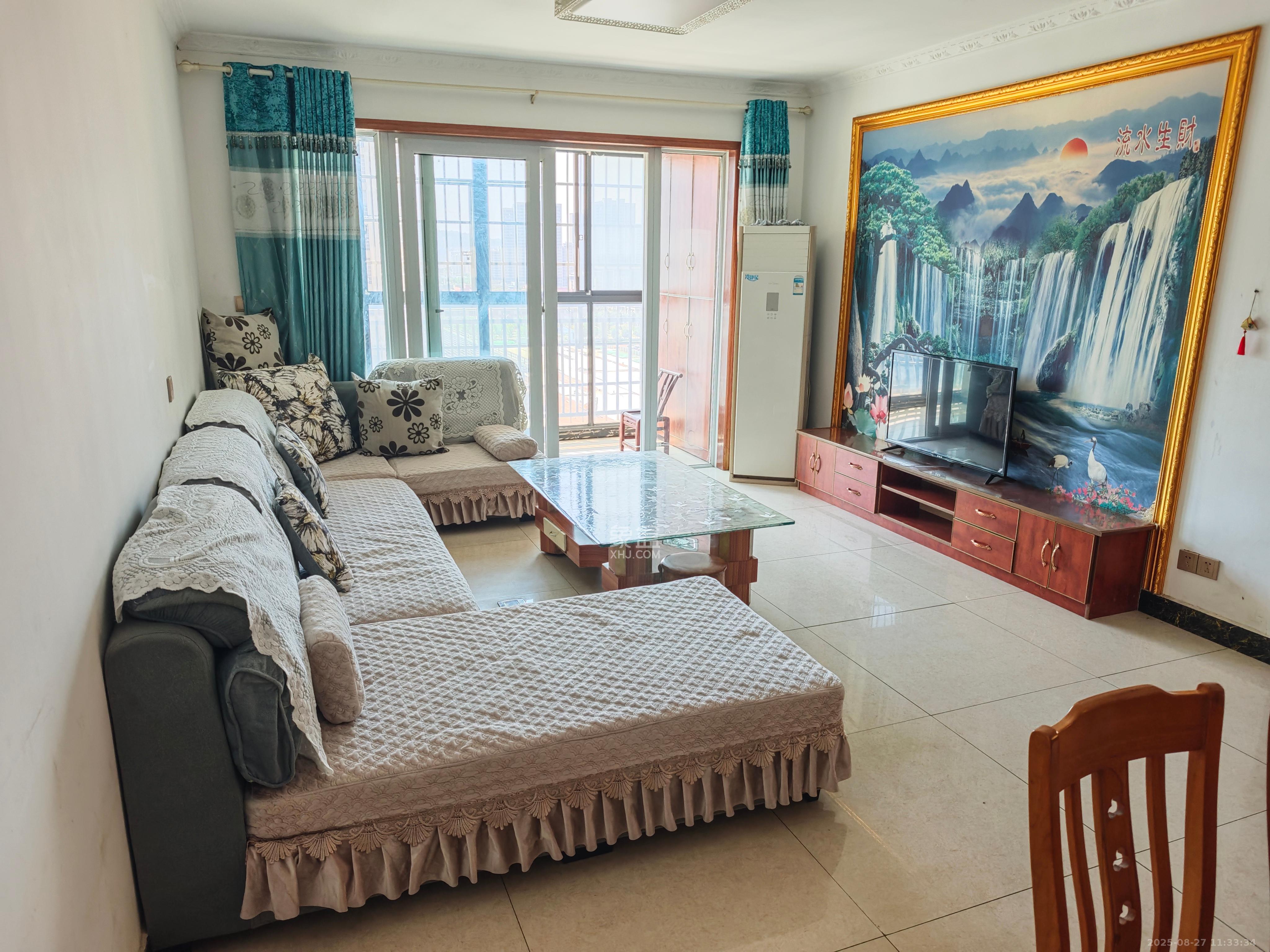 和润园一、二期 3室1厅1卫 2000.0元/月 和润园一、二期 3室1厅1卫 2000.0元/月室内图