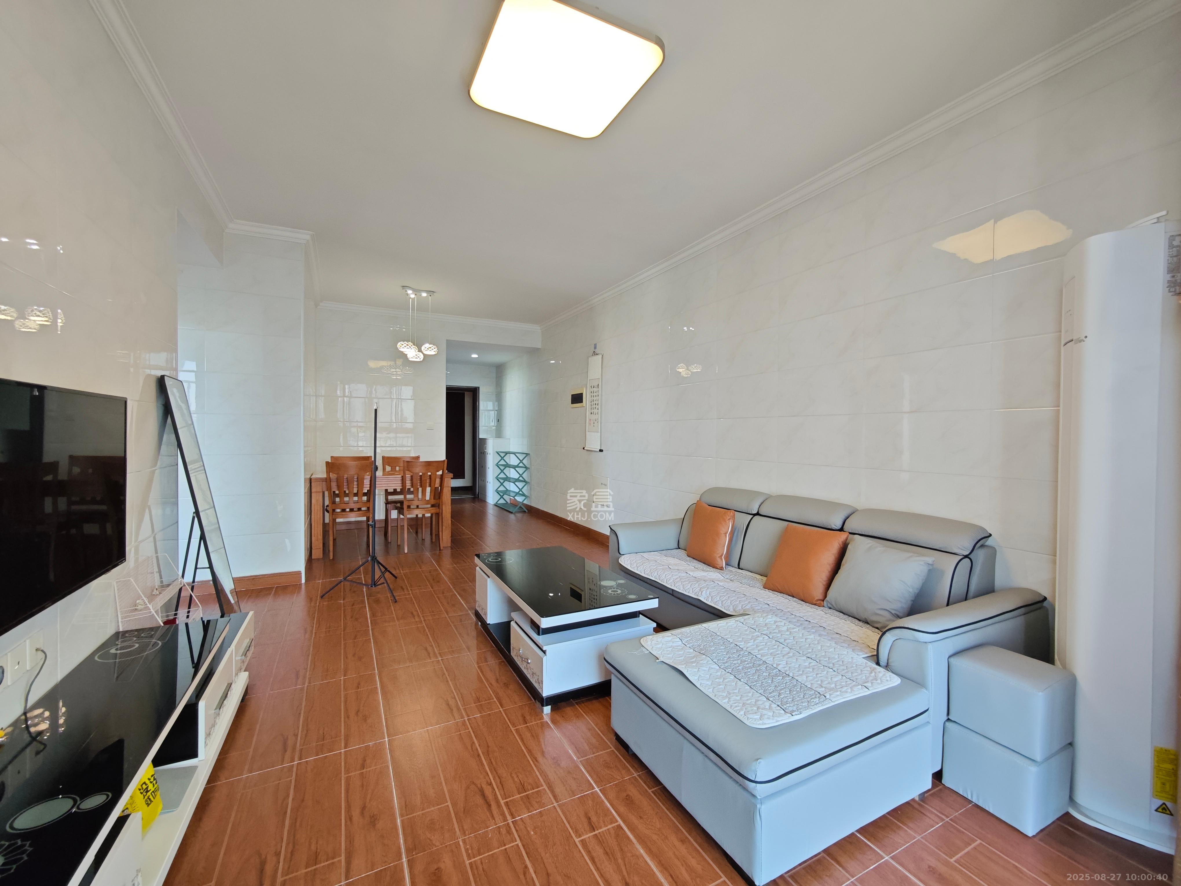 蓝光幸福满庭 2室2厅1卫 2200.0元/月 蓝光幸福满庭 2室2厅1卫 2200.0元/月室内图