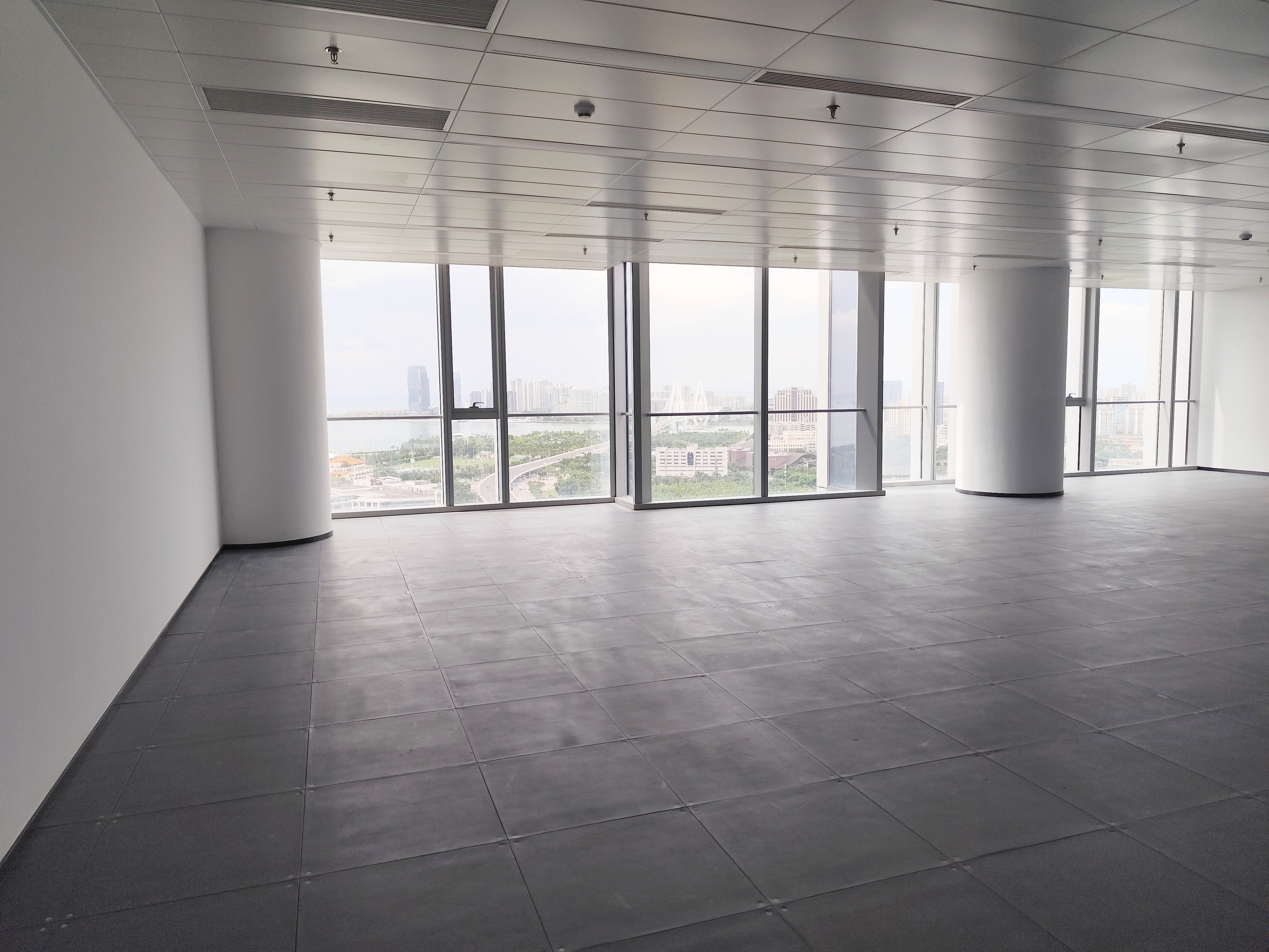 中海国际中心   222.0㎡      24500.0元/月室内图