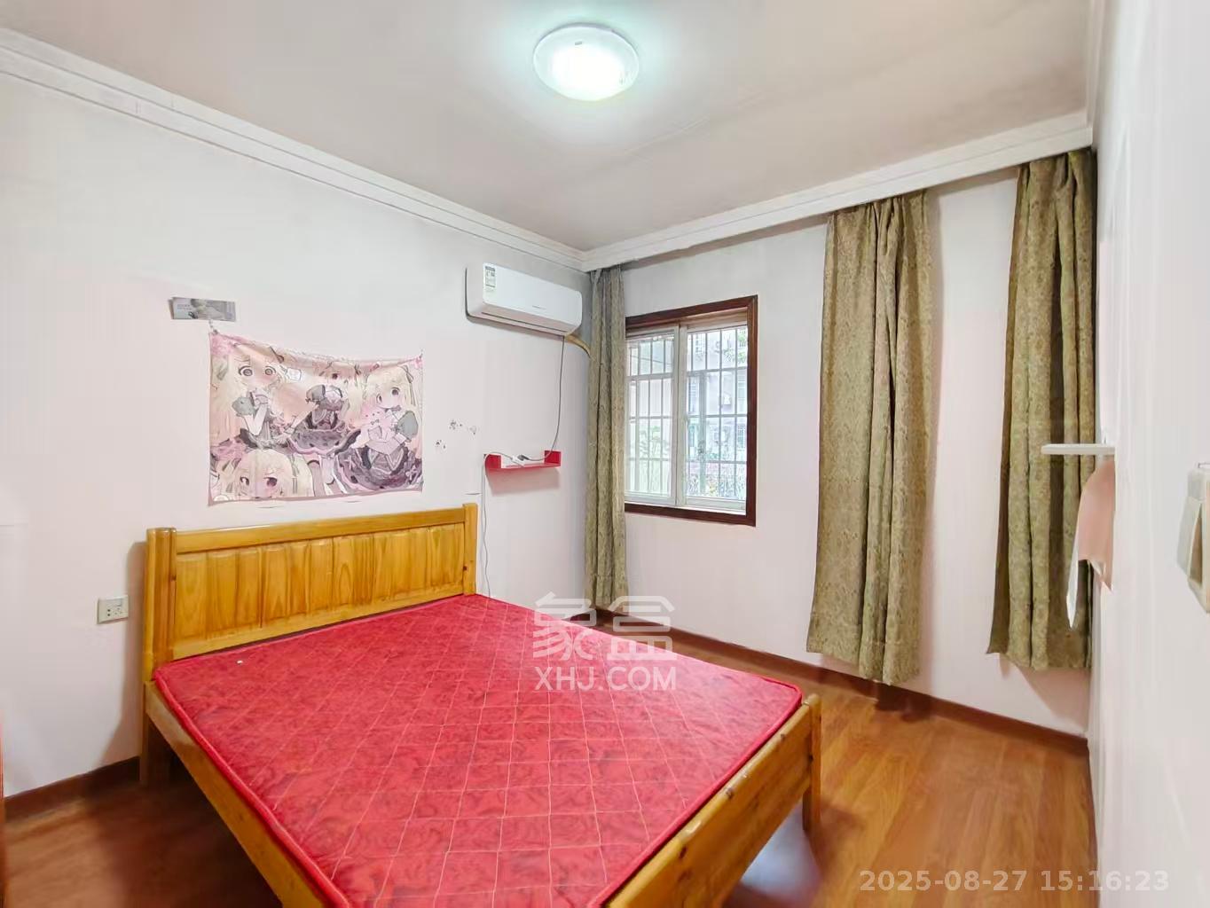 新桥小区  3室2厅2卫    2200.0元/月室内图