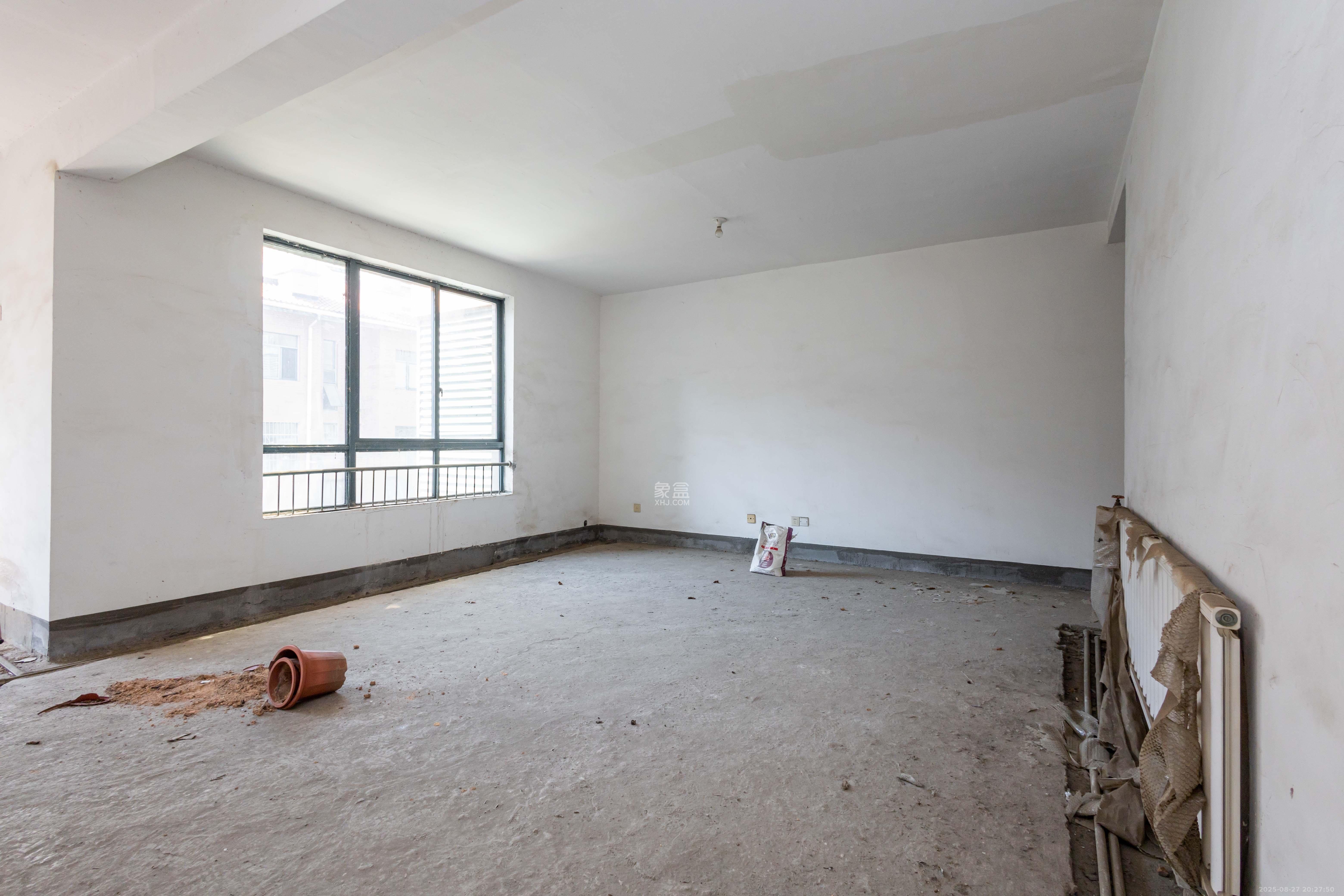 东业早安星城 3室2厅2卫 59.8万 东业早安星城 3室2厅2卫 59.8万客厅