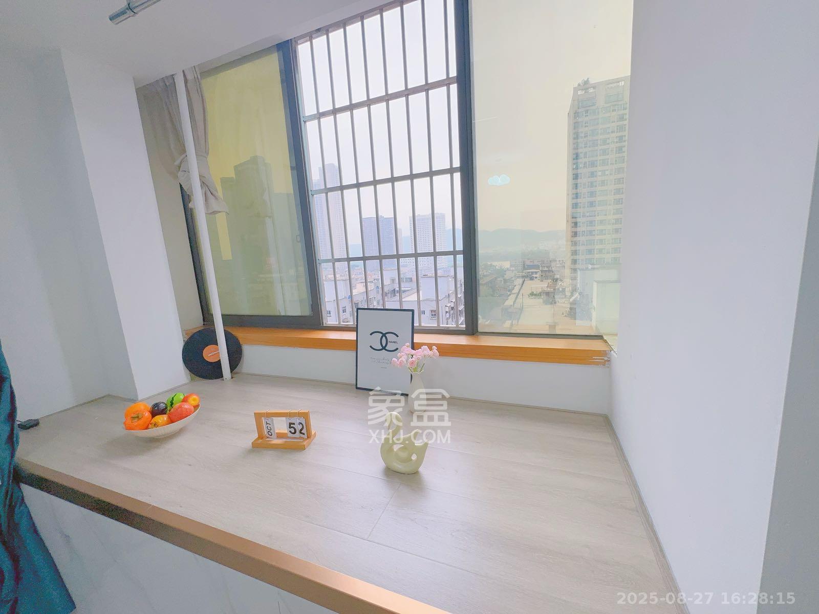 嘉顿新天地 1室1厅1卫 2300.0元/月 嘉顿新天地 1室1厅1卫 2300.0元/月室内图