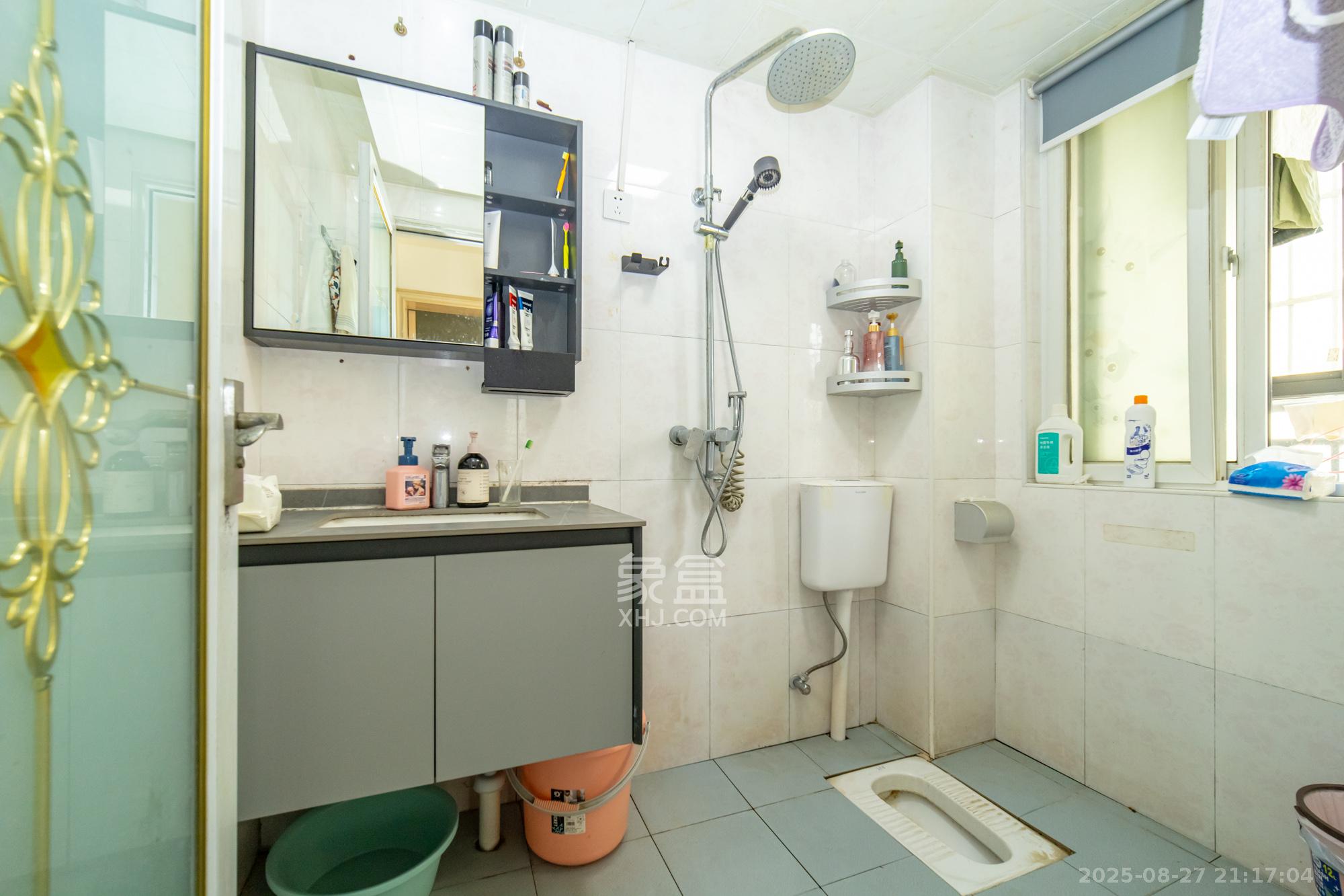 楚天世纪城东苑 2室2厅1卫 45.0万 楚天世纪城东苑 2室2厅1卫 45.0万卫生间