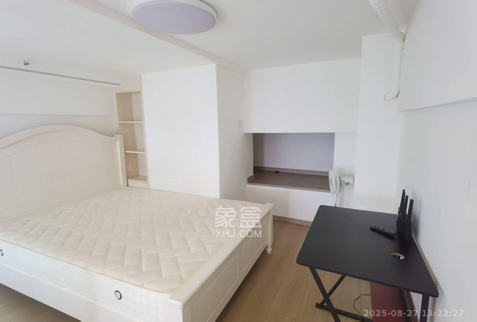 保利中环广场(保利中悦苑)  3室1厅1卫    2600.0元/月 保利中环广场(保利中悦苑)  3室1厅1卫    2600.0元/月室内图