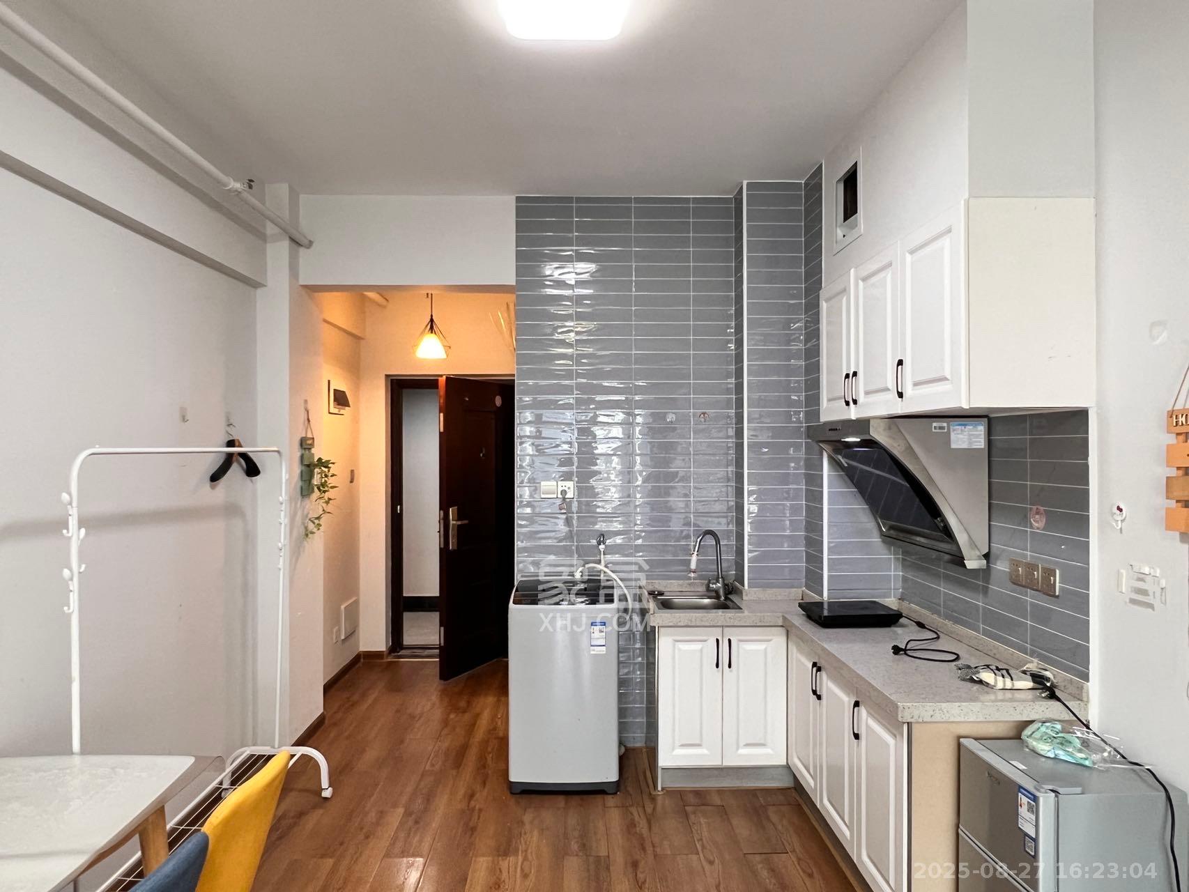 裕天国际商汇中心  1室1厅1卫    1200.0元/月室内图