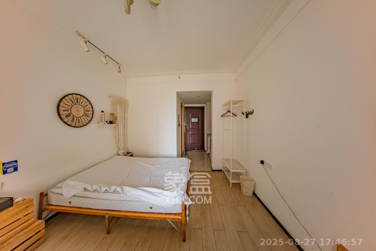 中海国际二期  1室1厅1卫    1000.0元/月 中海国际二期  1室1厅1卫    1000.0元/月室内图