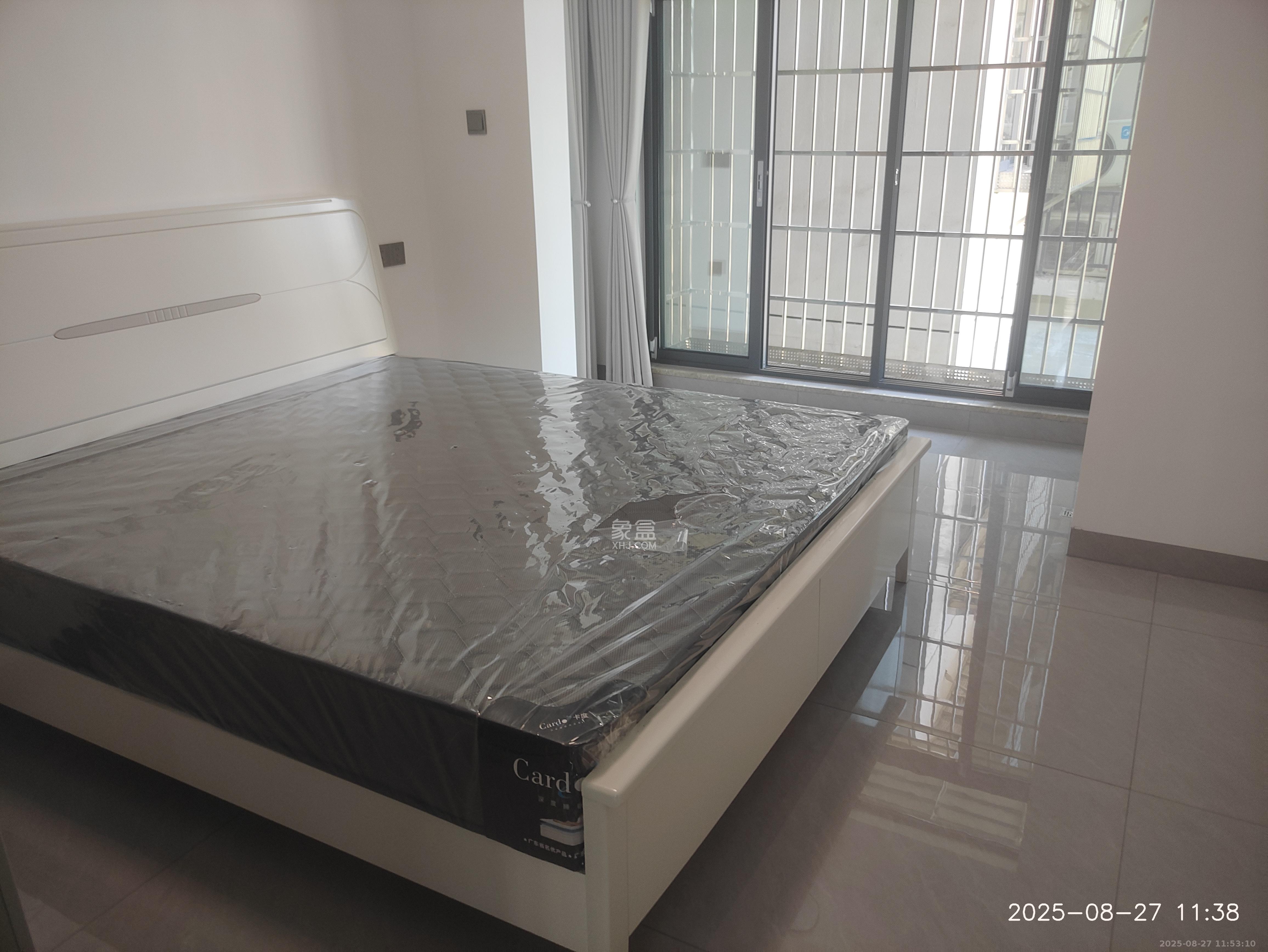 坪山家园 3室2厅2卫 3000.0元/月 坪山家园 3室2厅2卫 3000.0元/月室内图