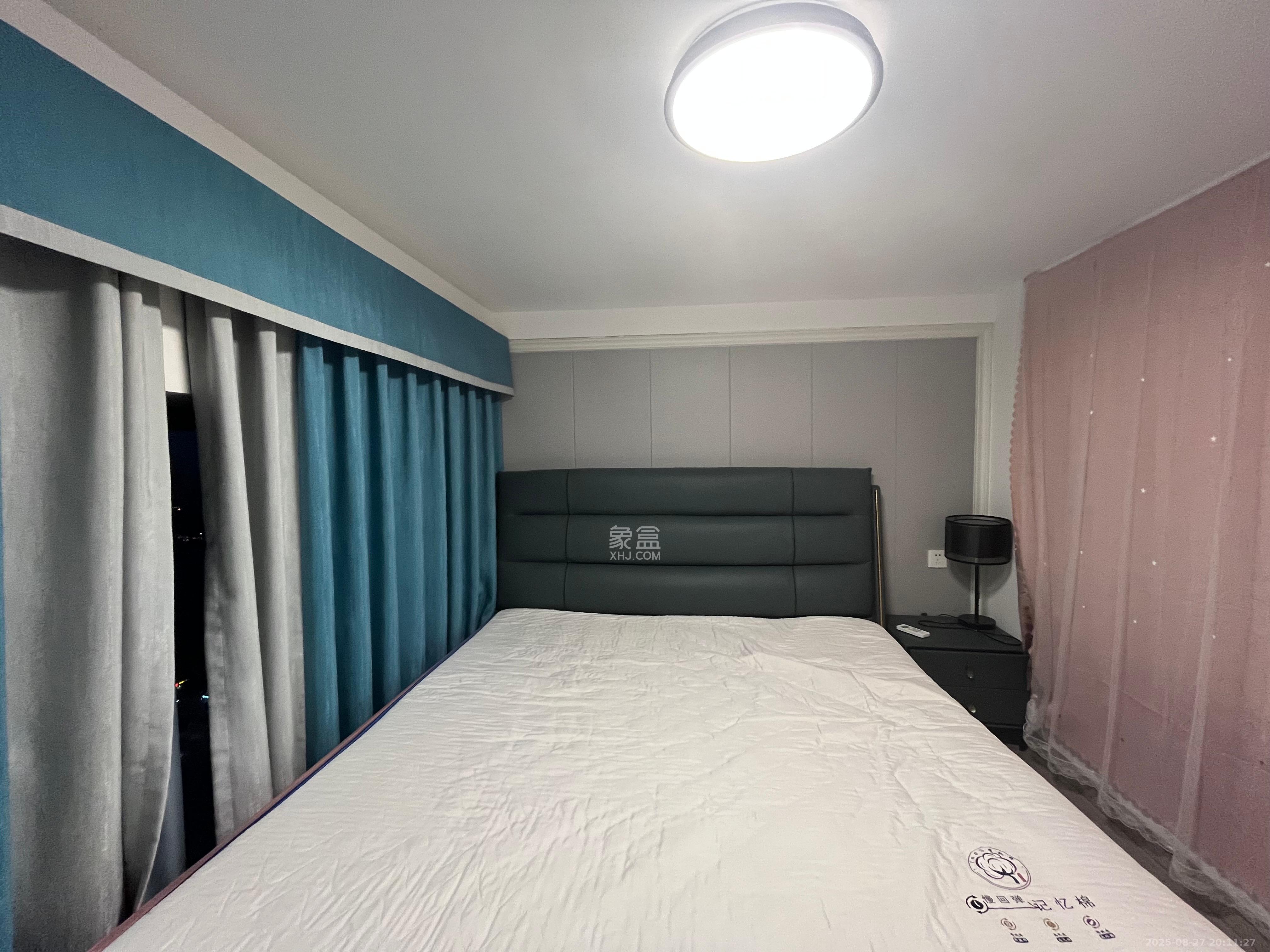 藏珑湖上公馆  2室1厅1卫    2300.0元/月室内图