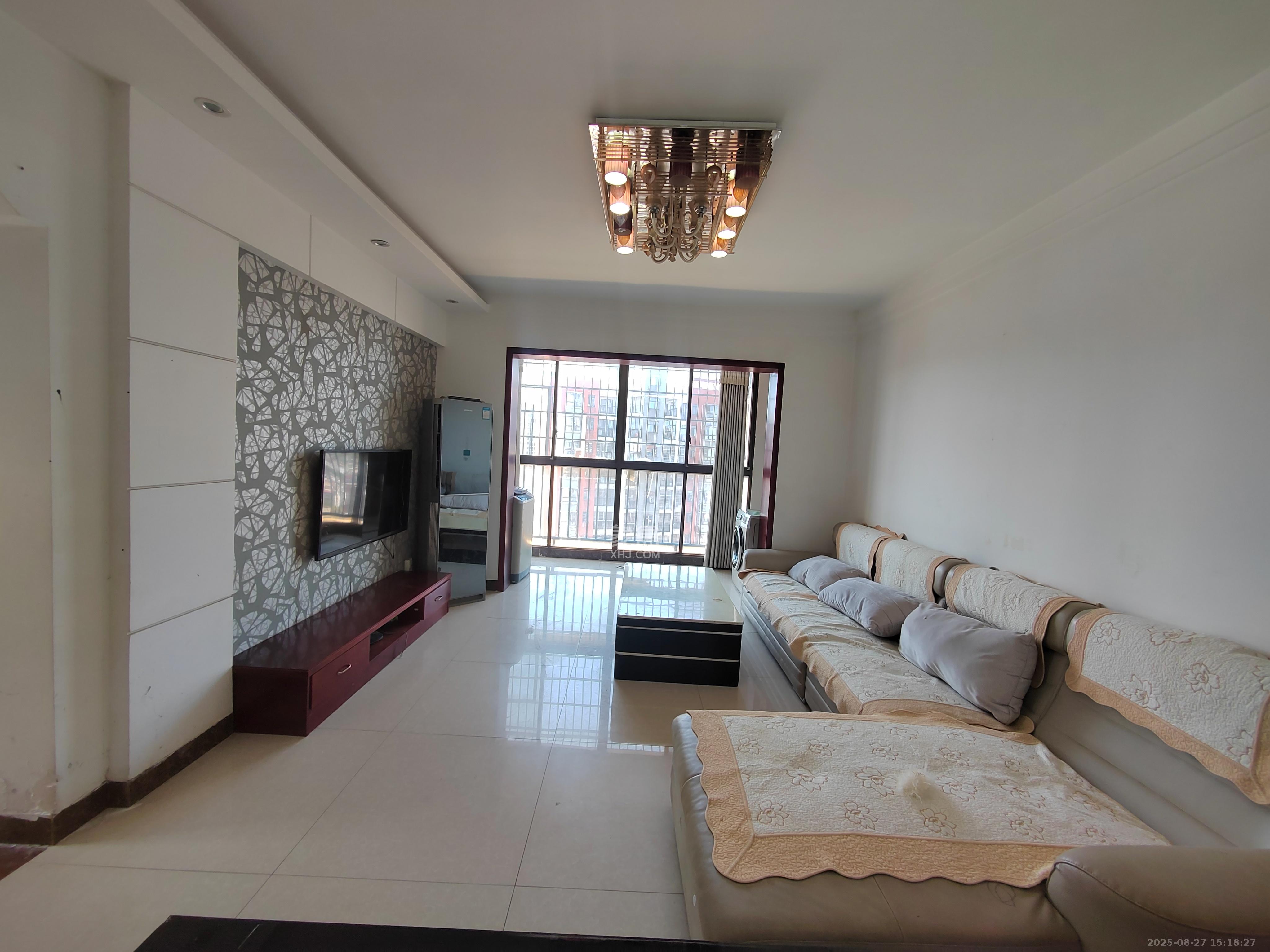 德庆水韵山城  2室1厅1卫    1700.0元/月室内图