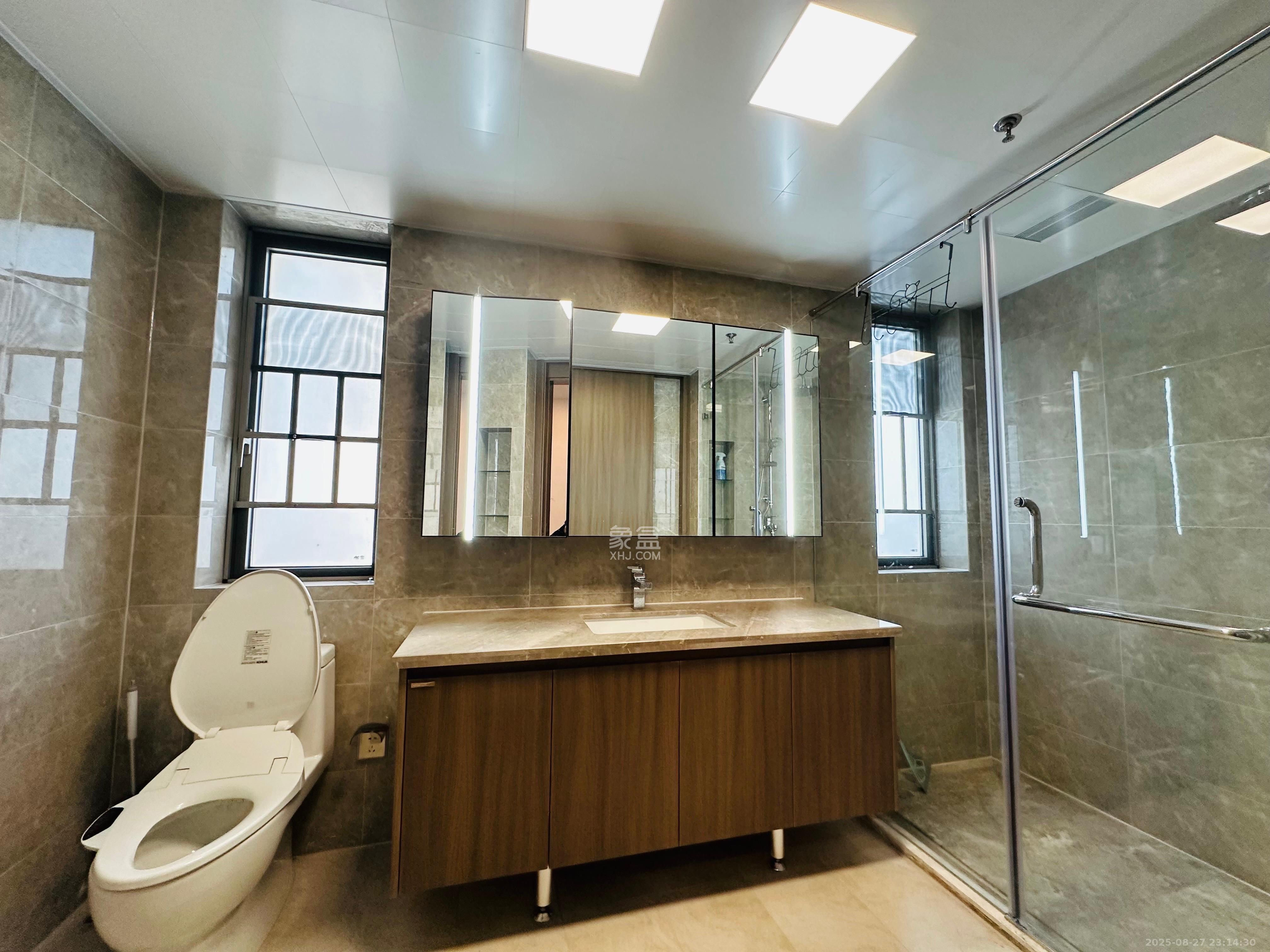 梅溪华府(新城金茂梦想华府)  4室2厅3卫    8500.0元/月 梅溪华府(新城金茂梦想华府)  4室2厅3卫    8500.0元/月室内图