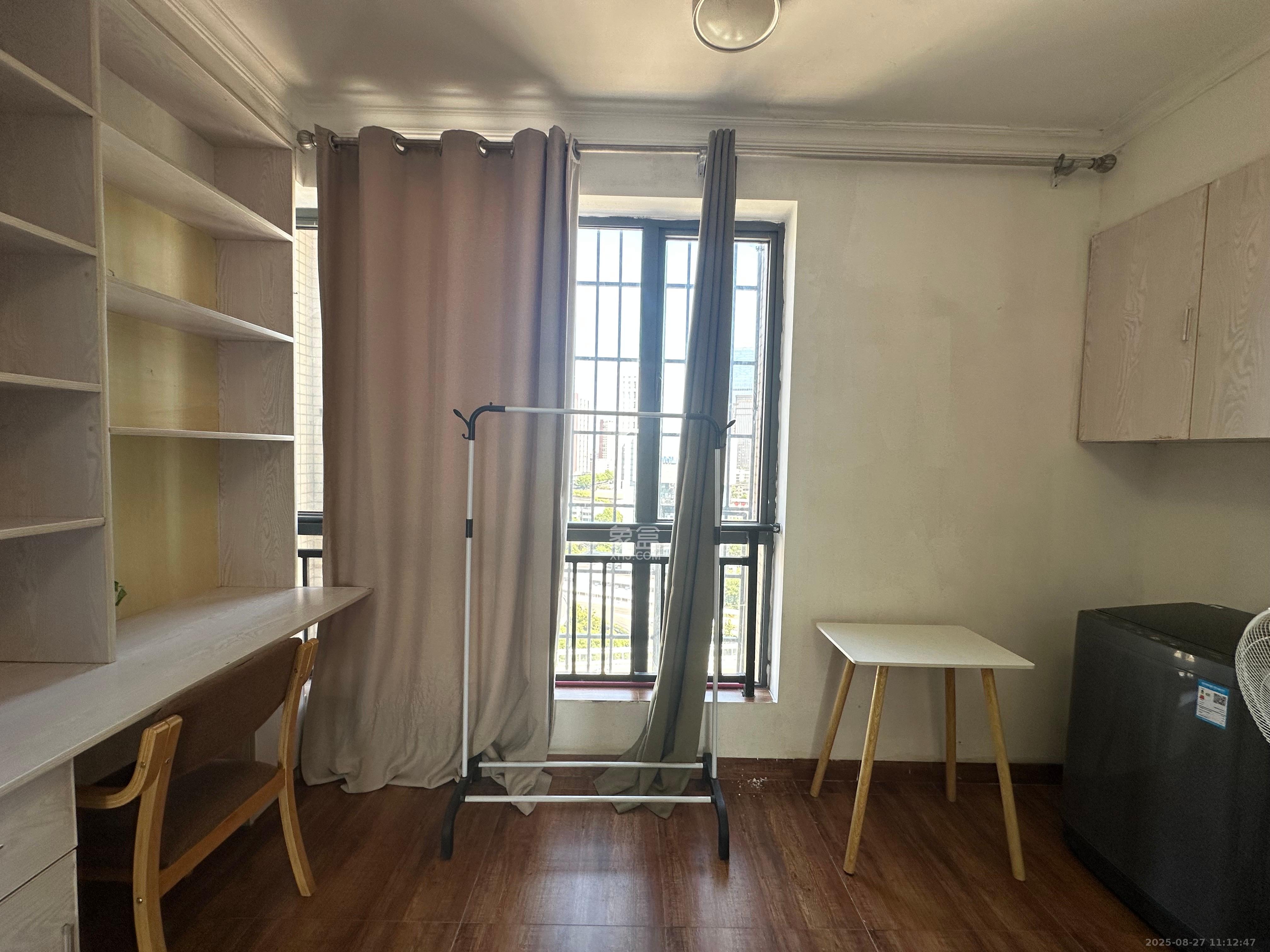 剑桥名门 1室1厅1卫 1400.0元/月 剑桥名门 1室1厅1卫 1400.0元/月室内图