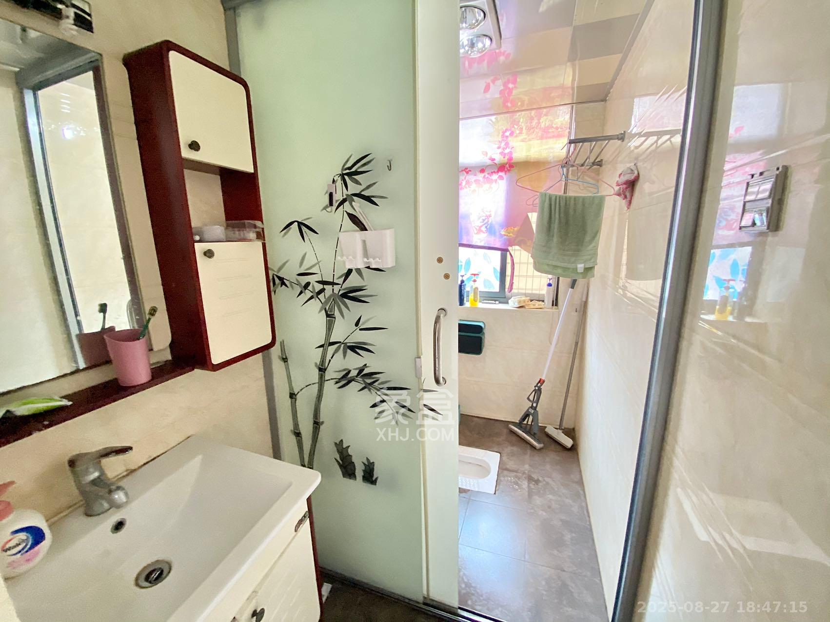 恒基凯旋门一二期  2室2厅1卫    1800.0元/月室内图