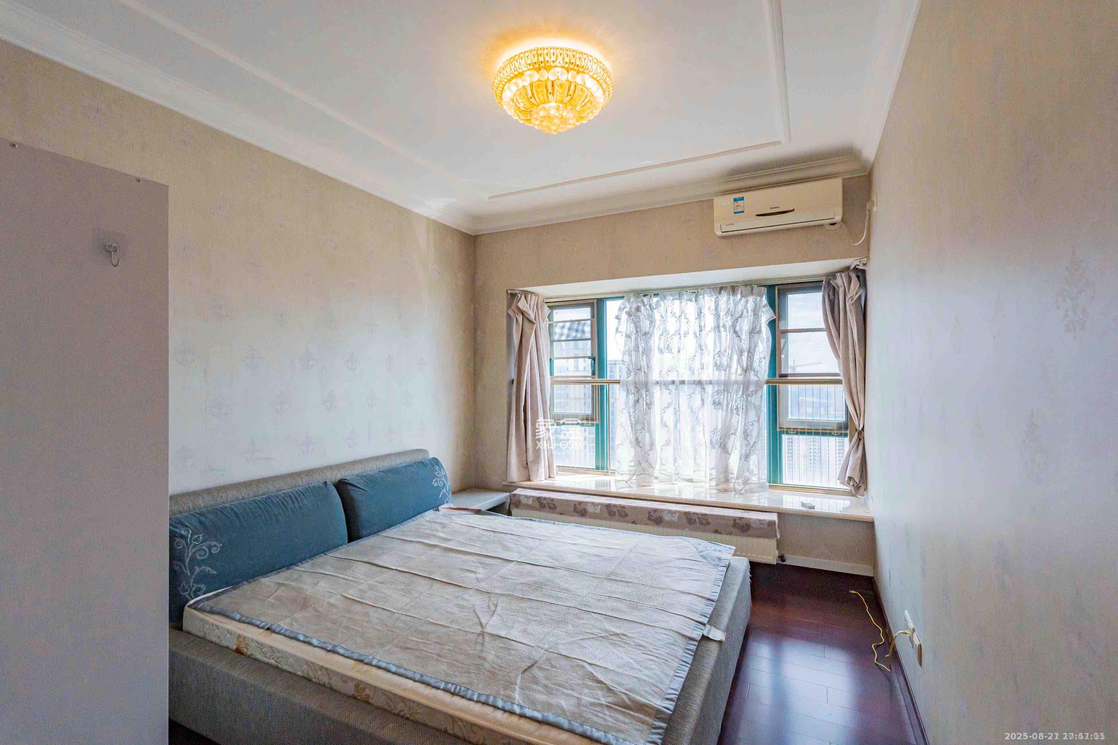 恒大雅苑 3室2厅2卫 2600.0元/月 恒大雅苑 3室2厅2卫 2600.0元/月室内图