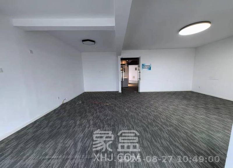 潮宗御苑 4室2厅2卫 6000.0元/月 潮宗御苑 4室2厅2卫 6000.0元/月室内图