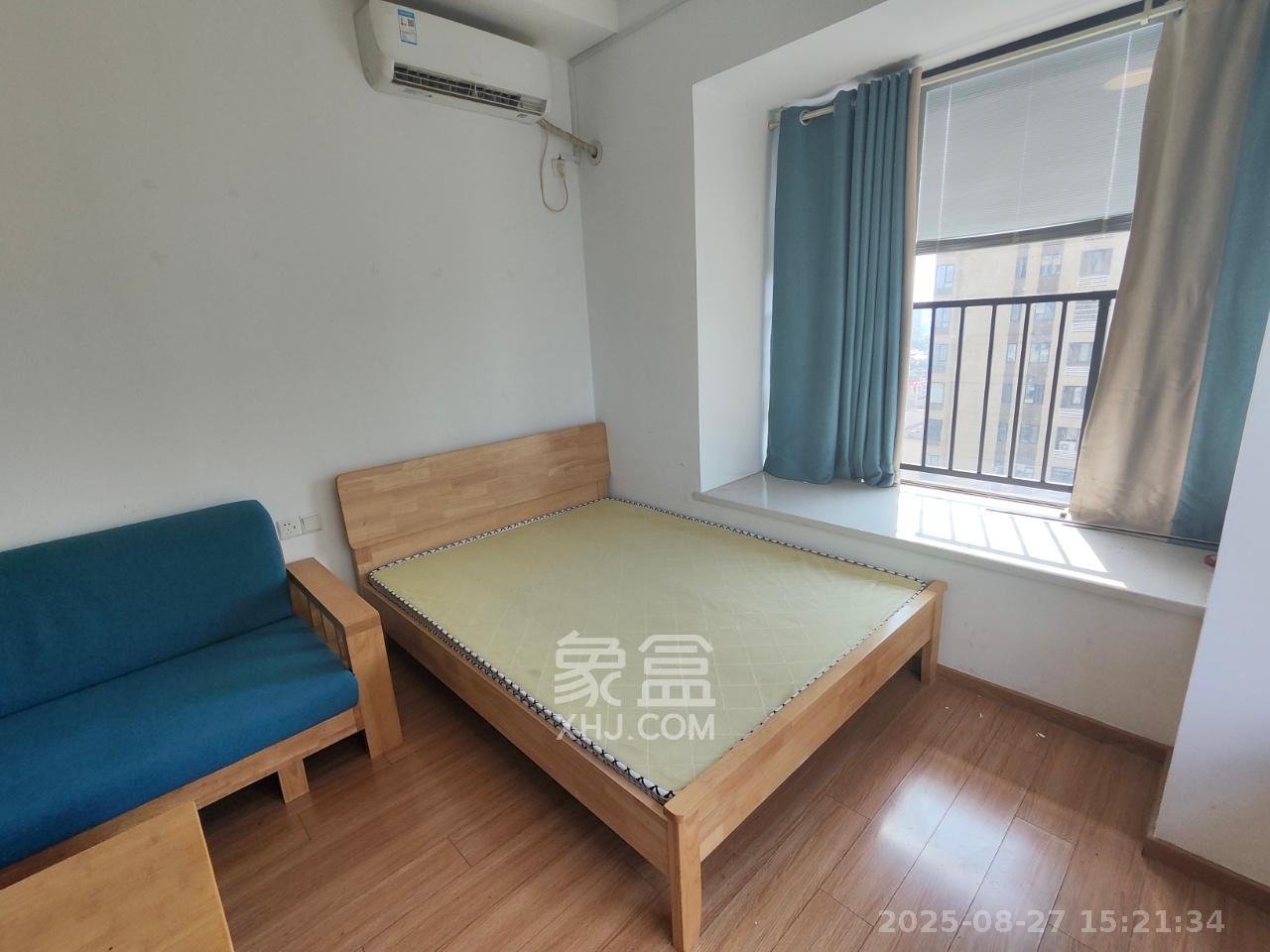 华润翡翠府  1室1厅1卫   1450.00元/月室内图