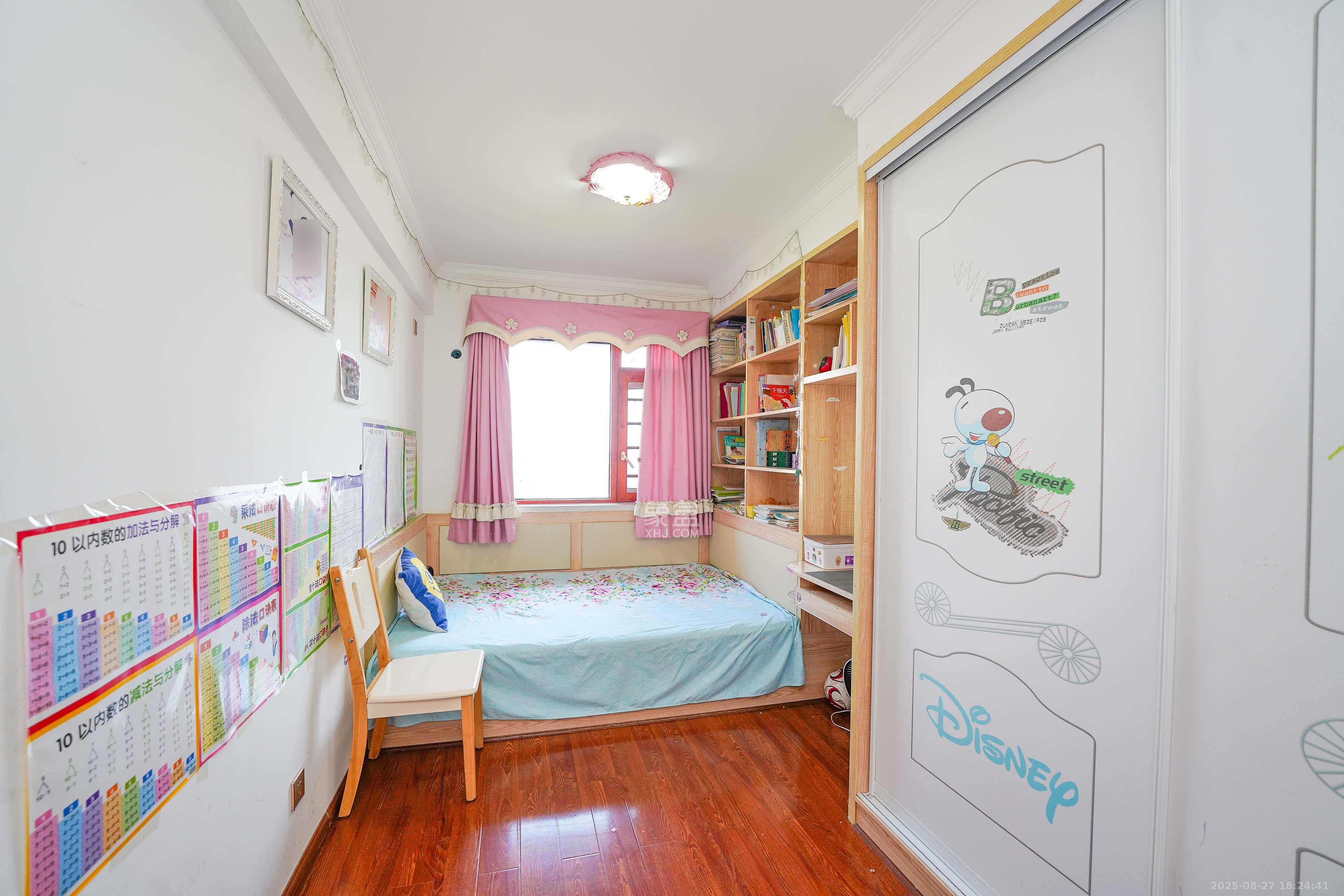 三城花苑(一,二,三期)  3室2厅2卫    62.3万 三城花苑(一,二,三期)  3室2厅2卫    62.3万卧室