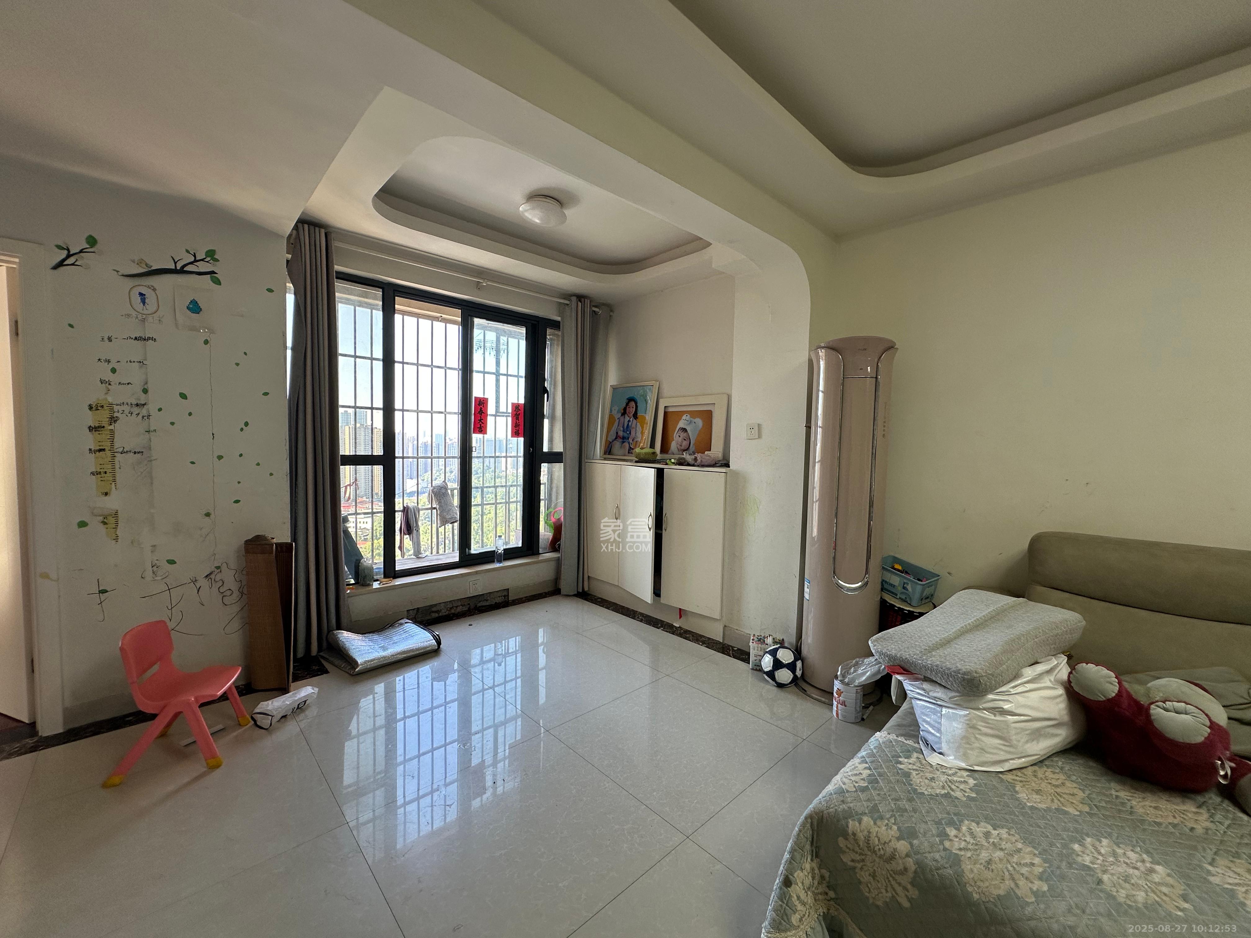 悦湖山  4室1厅1卫    2600.0元/月室内图