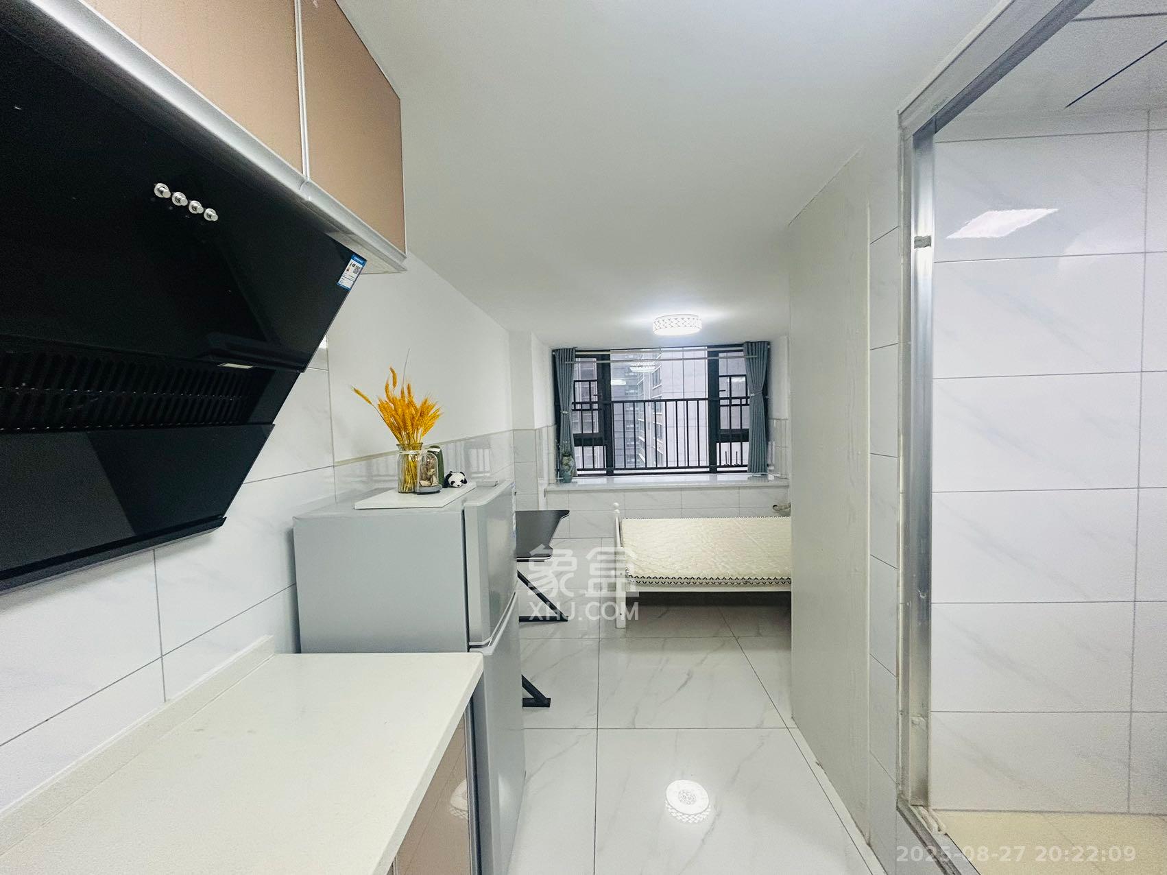 龙湖湘江星座(祺鑫星座公寓)  1室1厅1卫    1300.0元/月 龙湖湘江星座(祺鑫星座公寓)  1室1厅1卫    1300.0元/月室内图