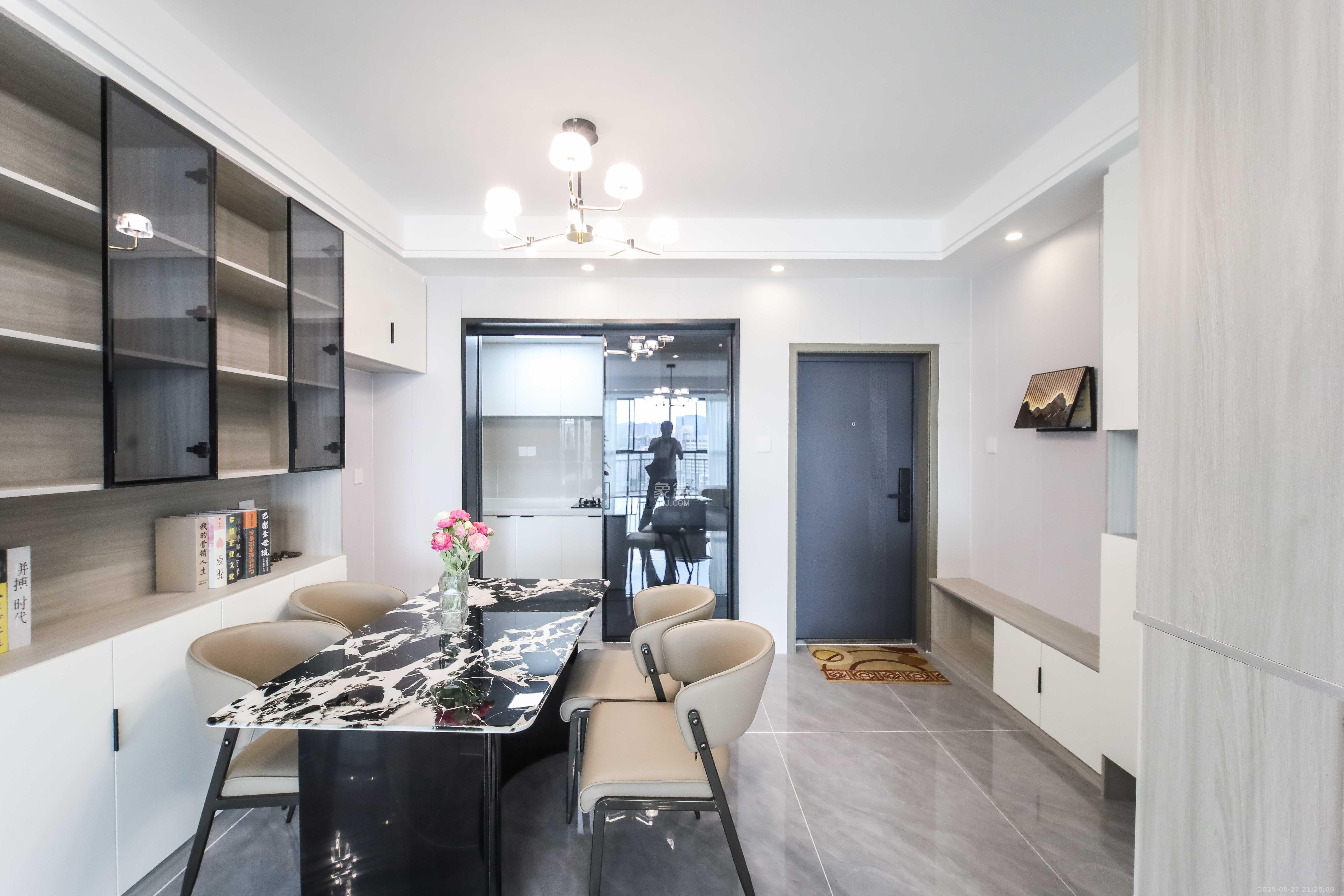 先锋东外滩  3室2厅2卫    99.0万 先锋东外滩  3室2厅2卫    99.0万客厅