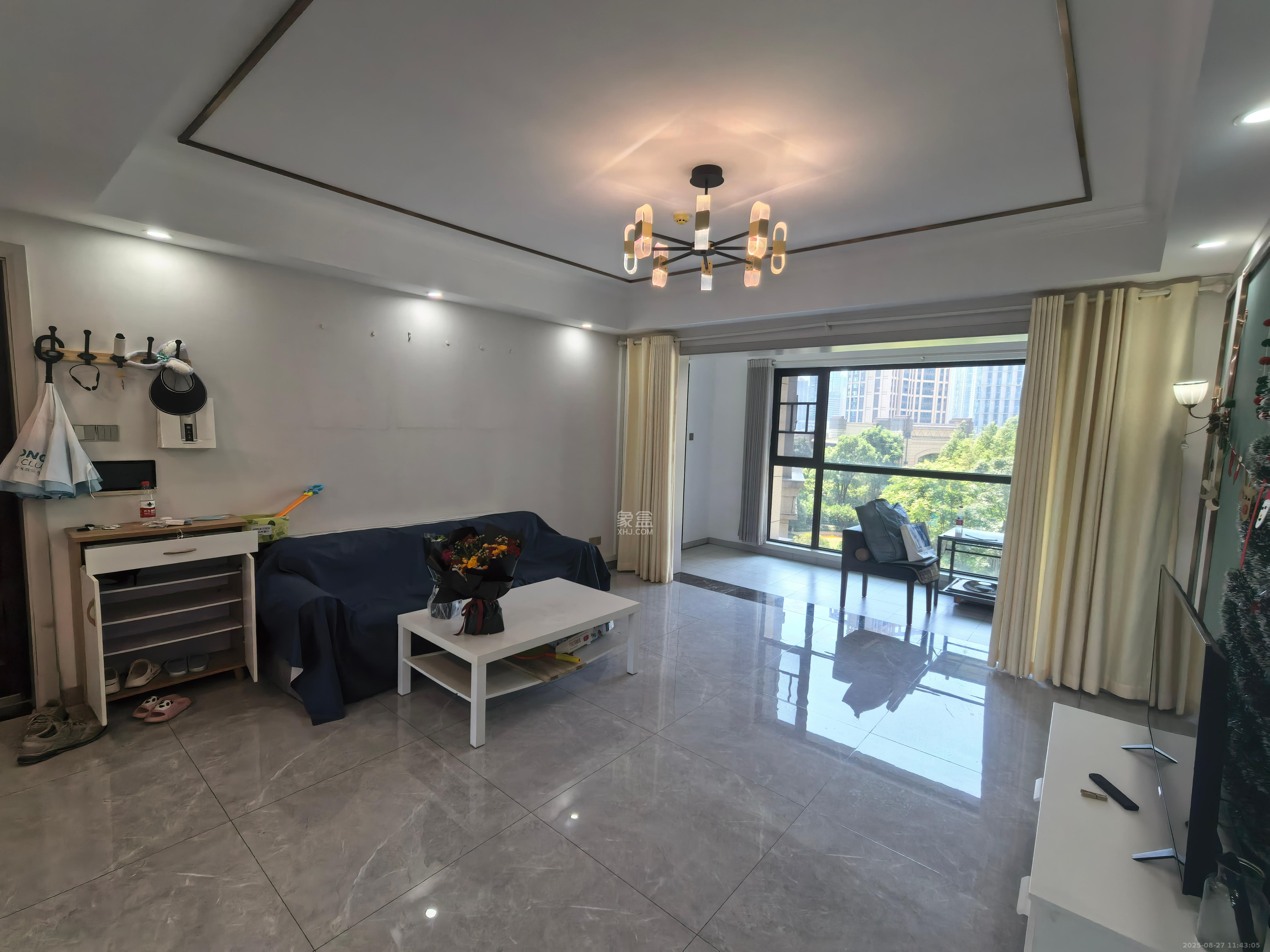 晟通牡丹舸  3室2厅2卫    5500.0元/月 晟通牡丹舸  3室2厅2卫    5500.0元/月室内图