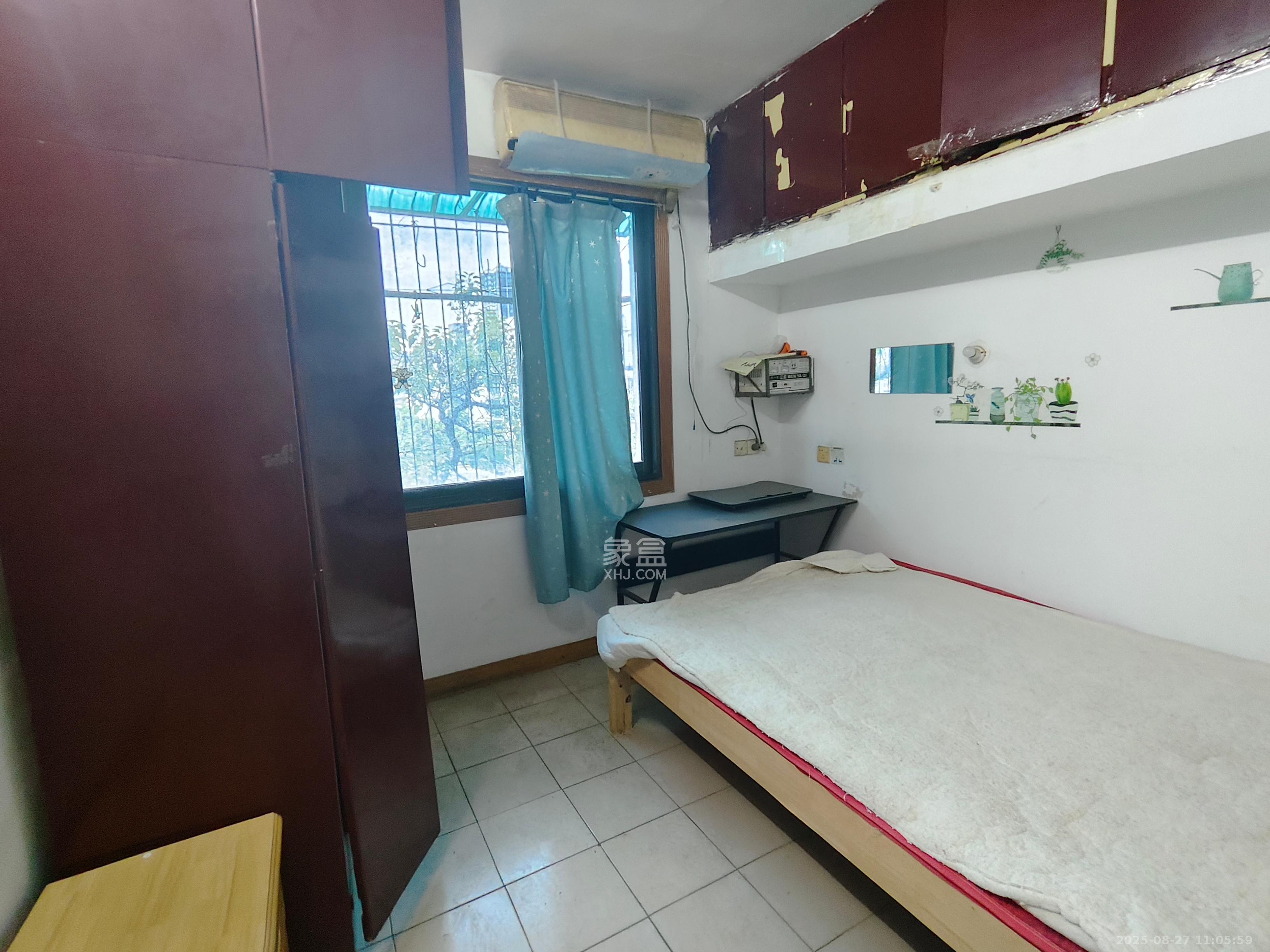 赤岗社区市政小区  1室0厅0卫    1000.0元/月 赤岗社区市政小区  1室0厅0卫    1000.0元/月室内图