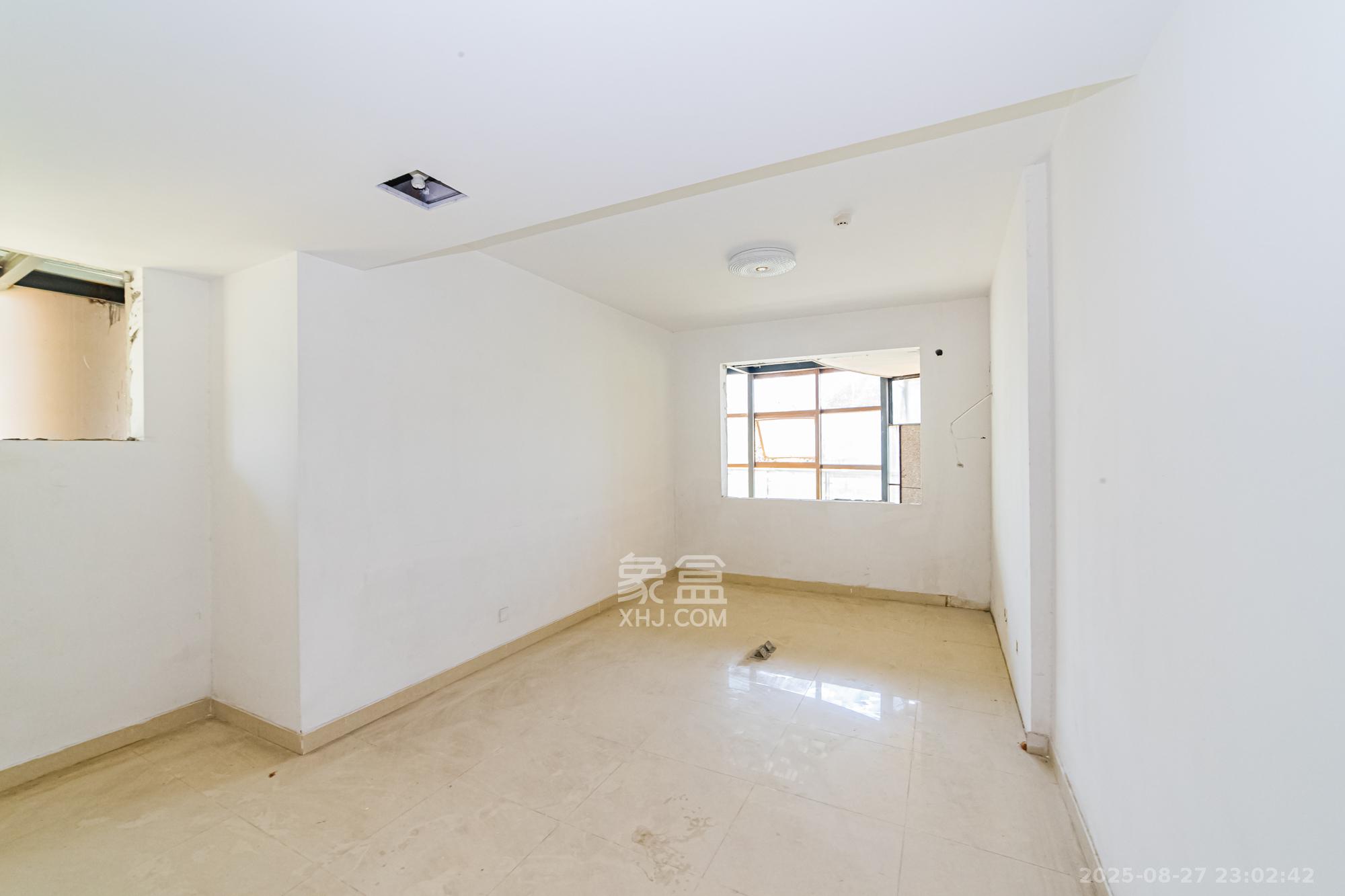 湘江世纪城湘江豪庭 1室2厅2卫 205.0万 湘江世纪城湘江豪庭 1室2厅2卫 205.0万卧室