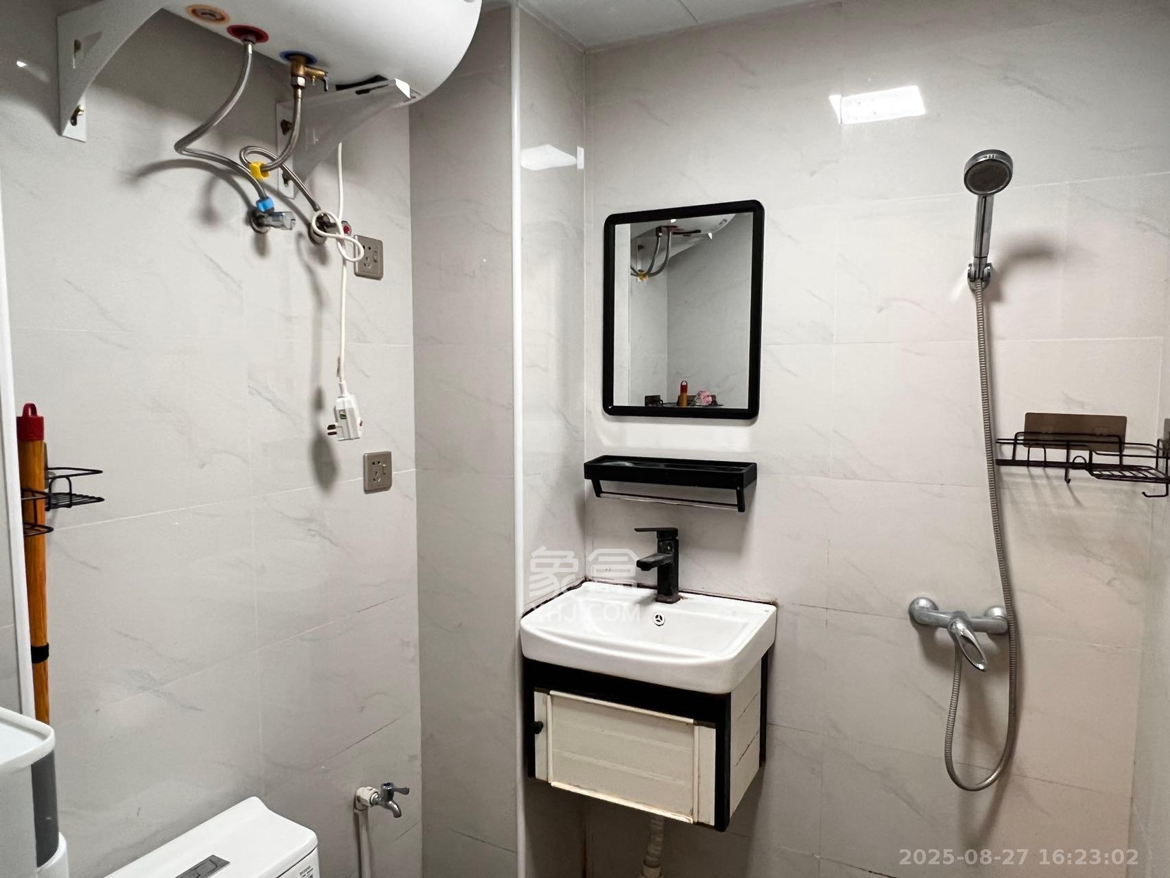 裕天国际商汇中心  1室1厅1卫    1200.0元/月室内图