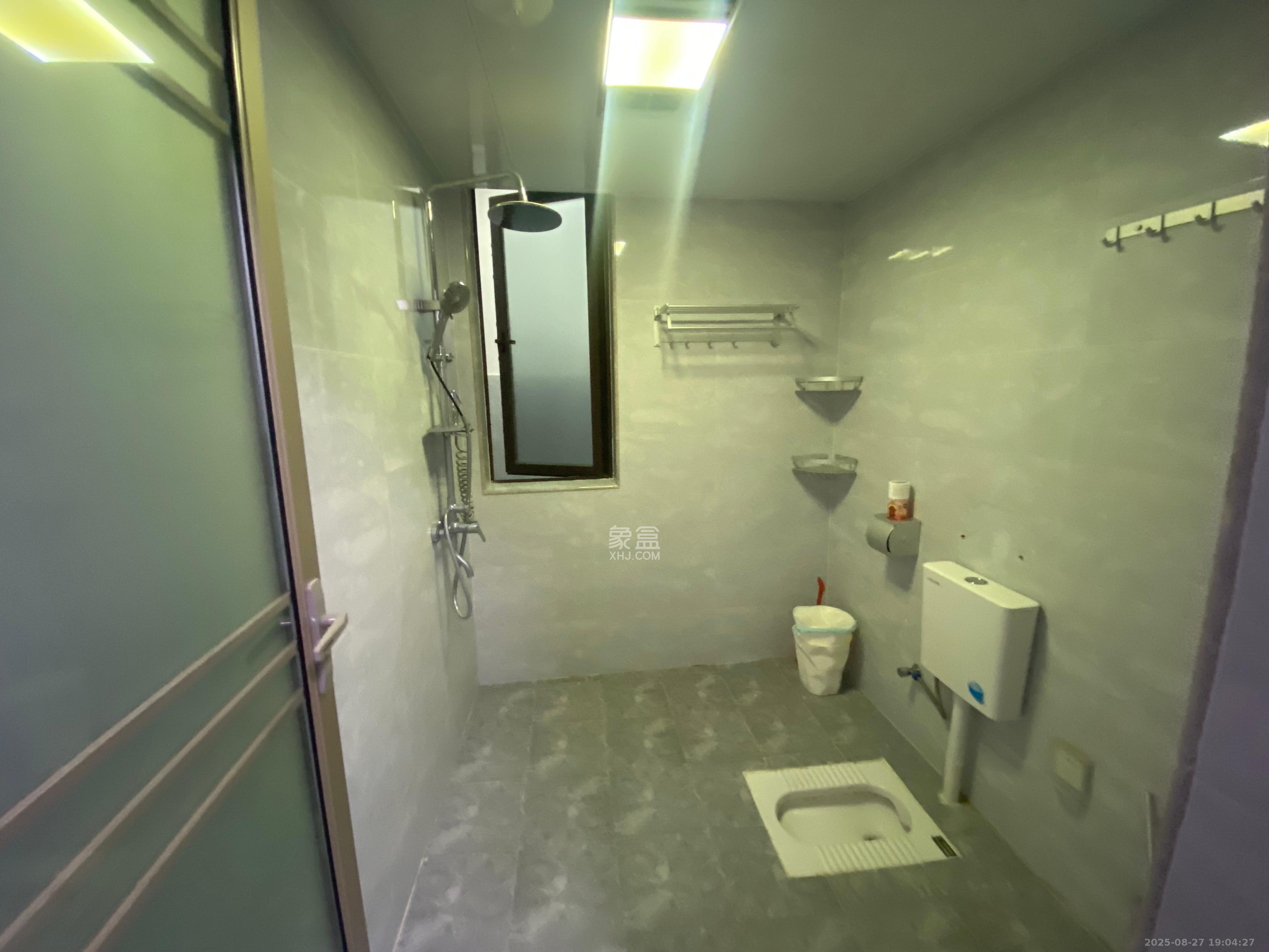 保利西海岸A区  2室2厅1卫    3000.0元/月室内图