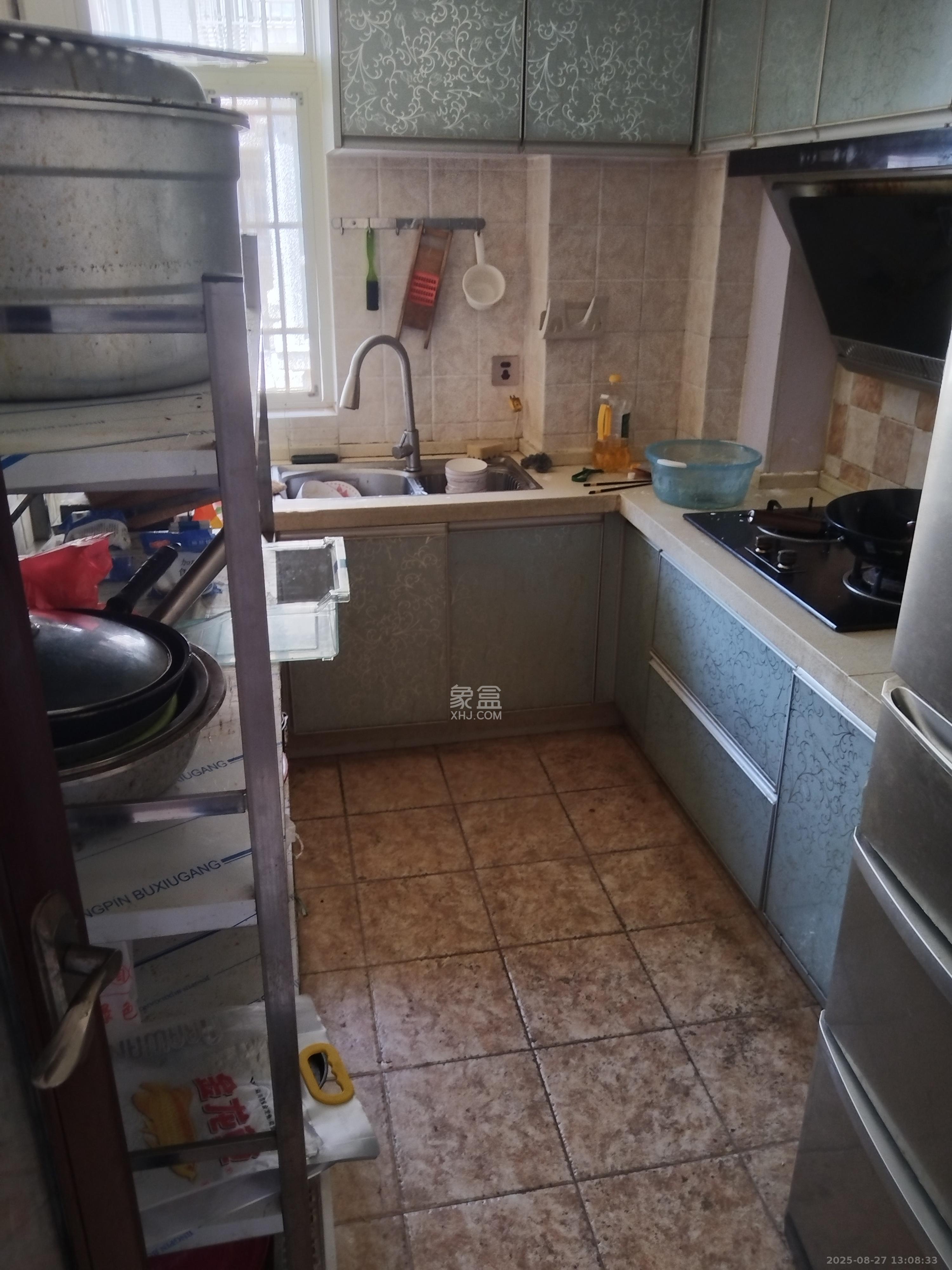 谷山乐园二期  2室2厅1卫    1800.0元/月 谷山乐园二期  2室2厅1卫    1800.0元/月室内图