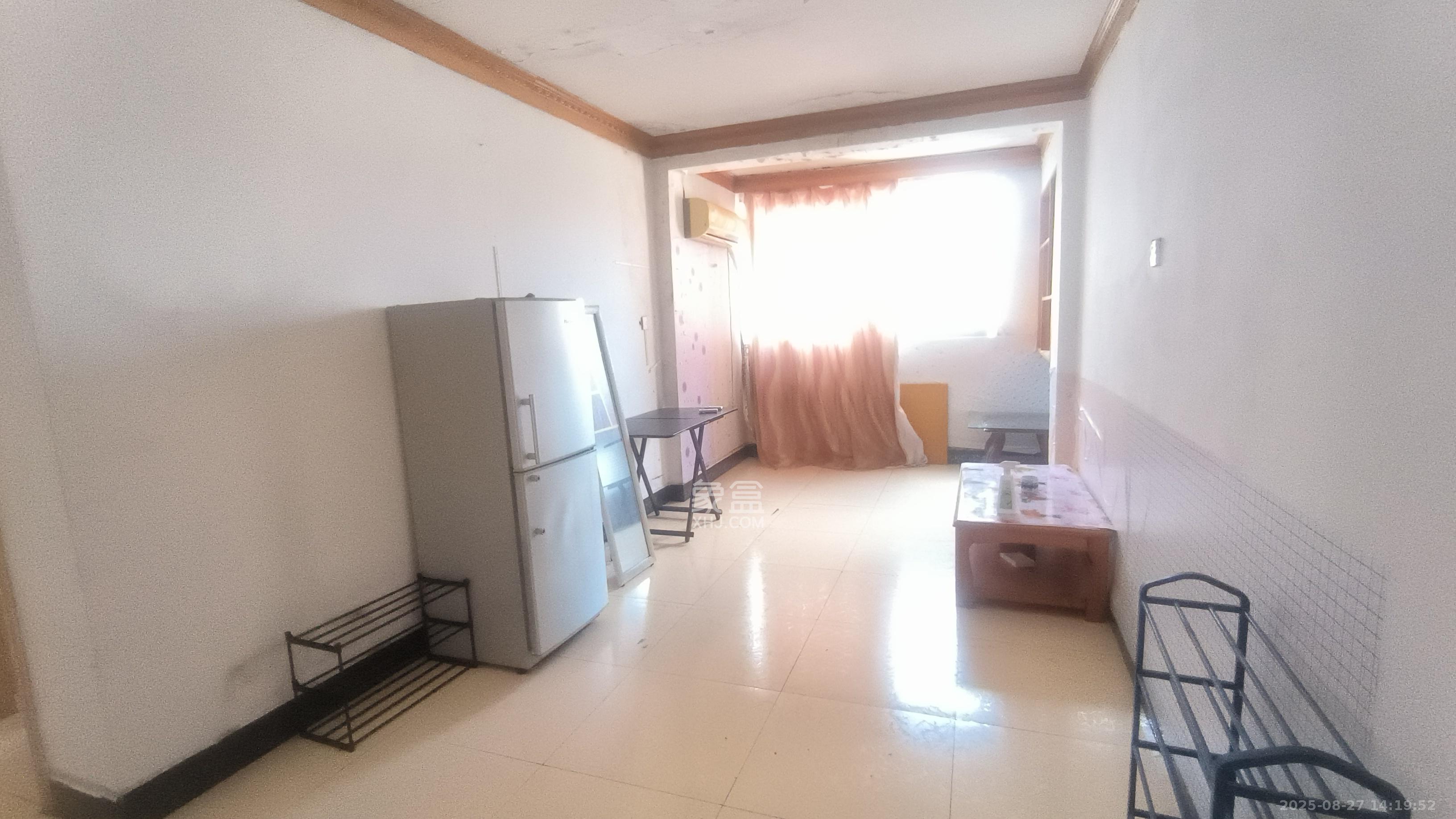 红旗综合安置楼 2室1厅1卫 900.0元/月 红旗综合安置楼 2室1厅1卫 900.0元/月室内图