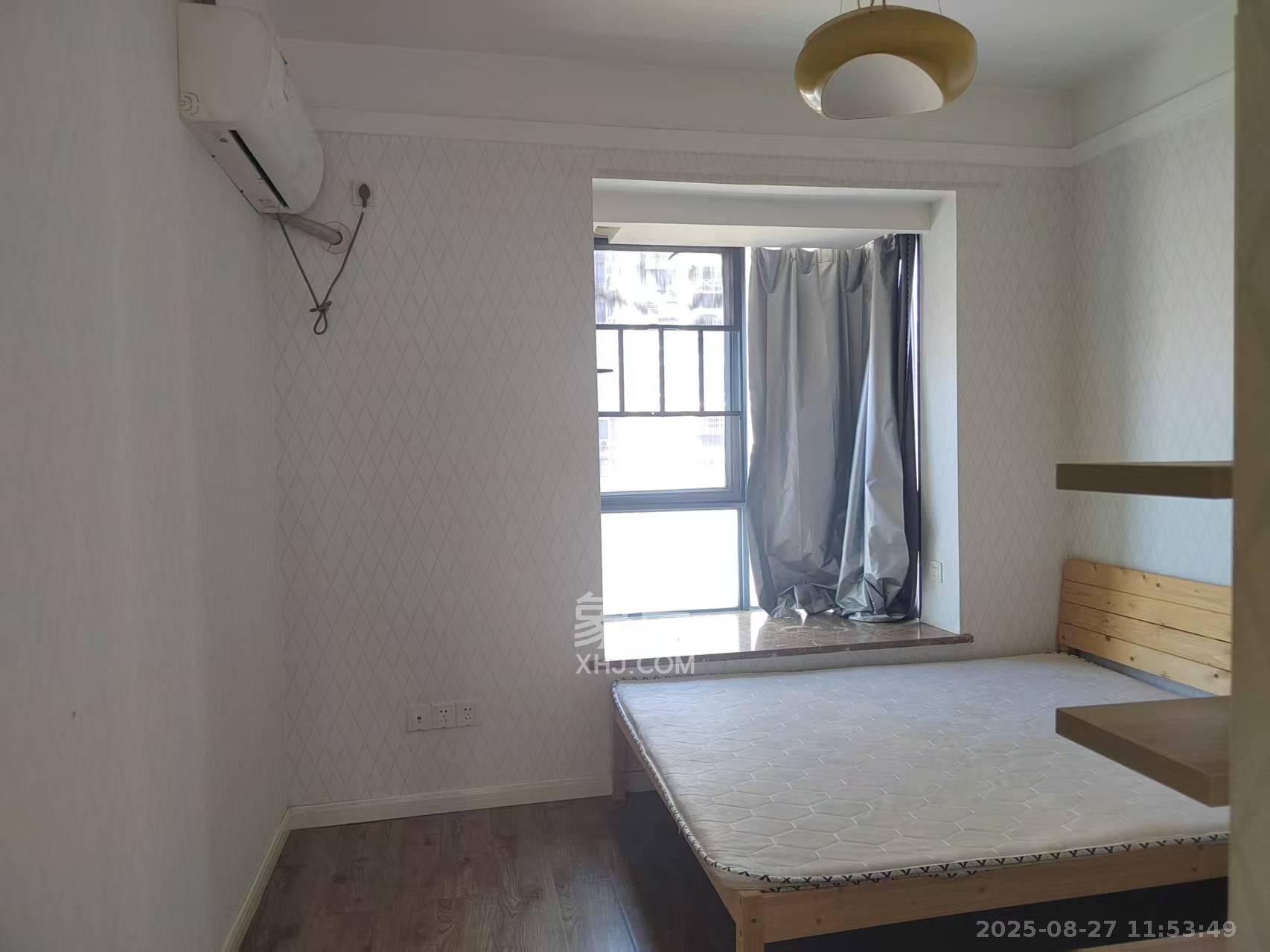 标志浪漫满屋(枫景公寓) 3室2厅2卫 2500.0元/月 标志浪漫满屋(枫景公寓) 3室2厅2卫 2500.0元/月室内图