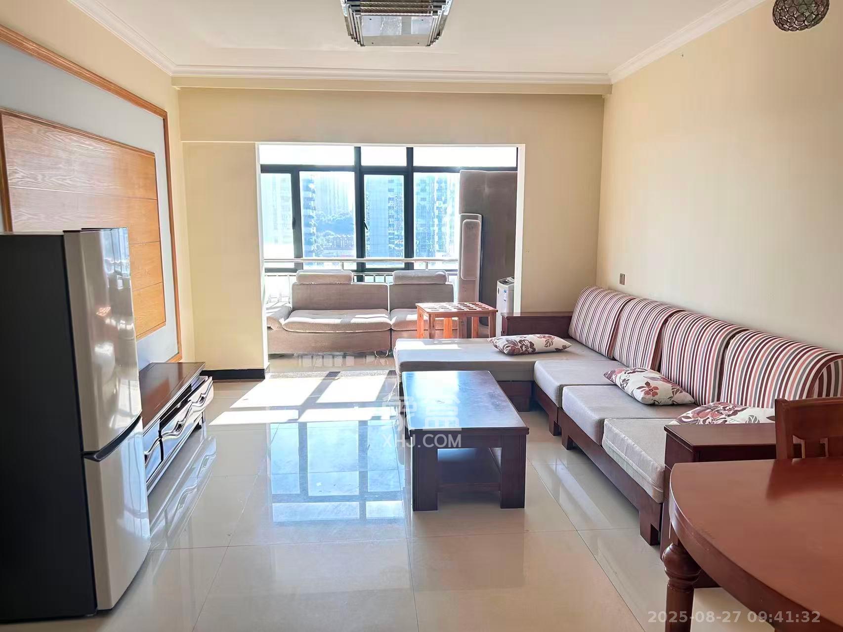 金谷豪庭 2室2厅1卫 1600.0元/月 金谷豪庭 2室2厅1卫 1600.0元/月室内图