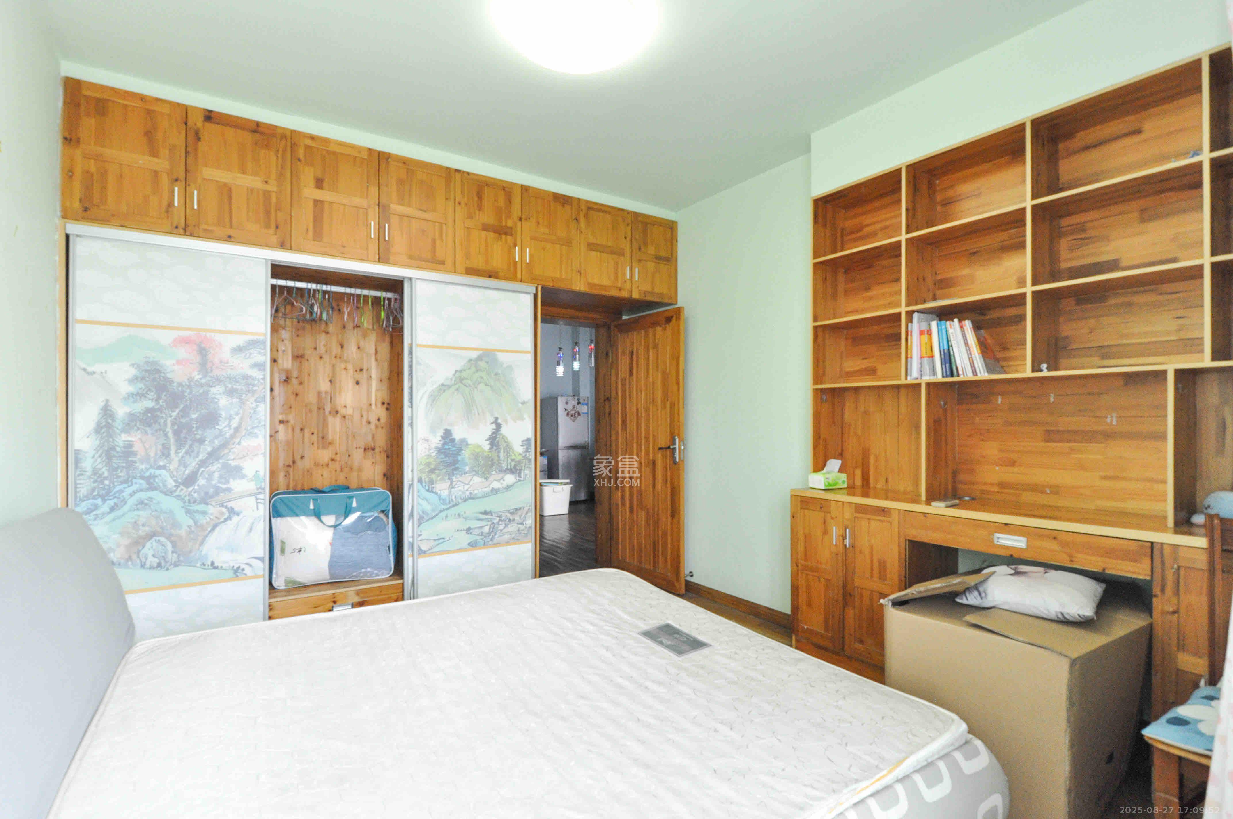 嘉逸名庭  2室2厅1卫    2400.0元/月 嘉逸名庭  2室2厅1卫    2400.0元/月室内图